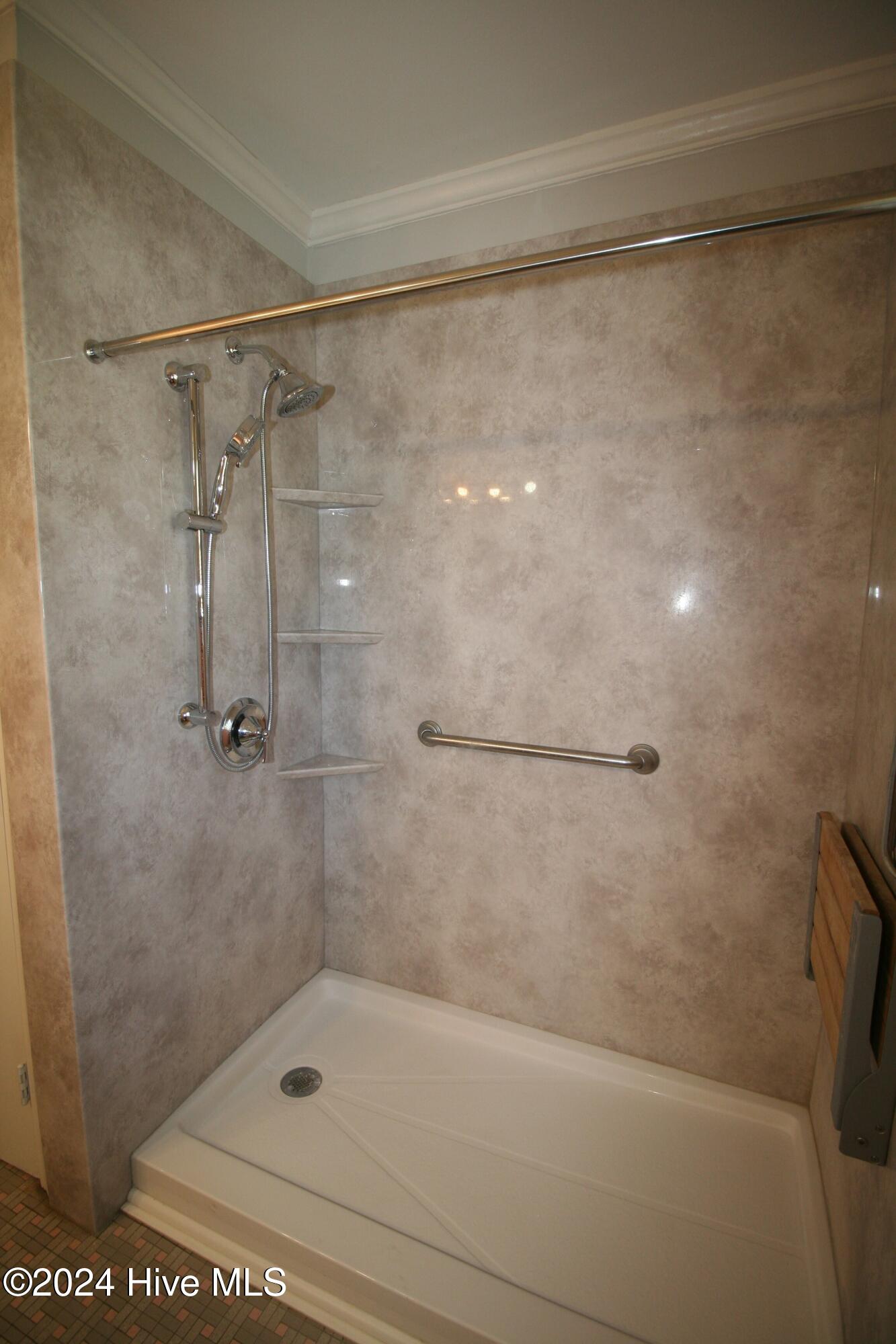 722 Folly Road Property Photo 17