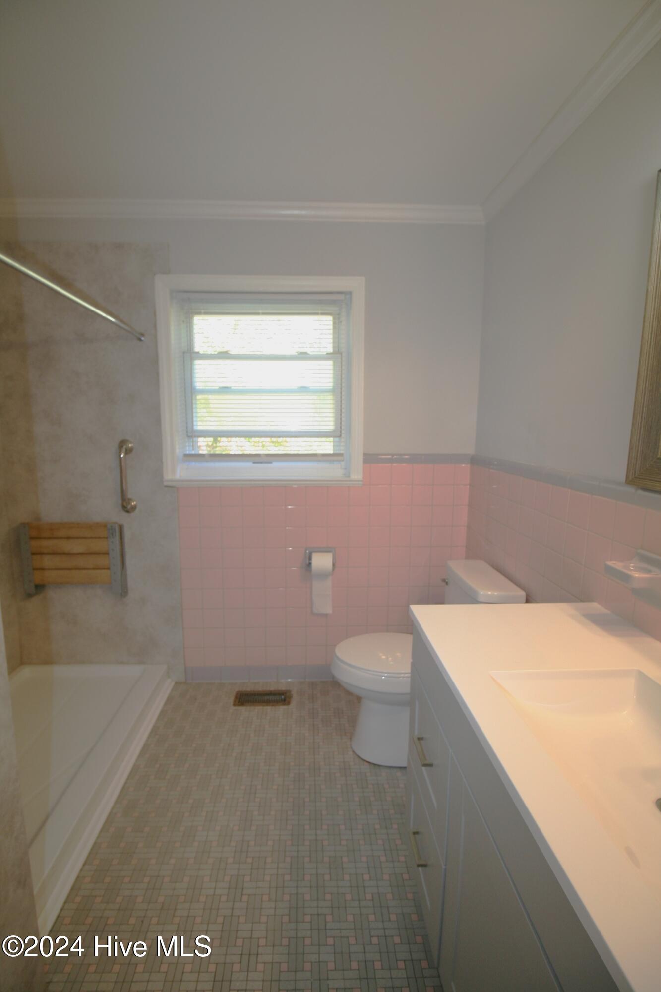 722 Folly Road Property Photo 18