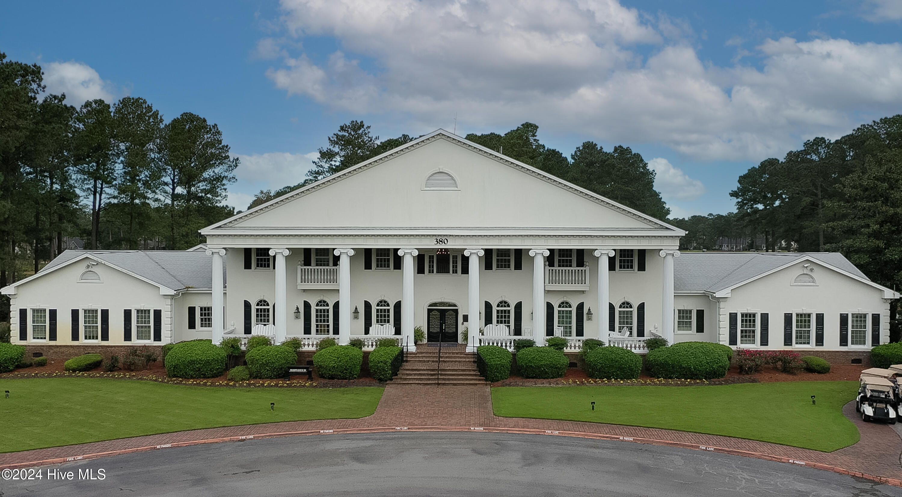 2012 Wild Indigo Circle 109 Property Photo 8