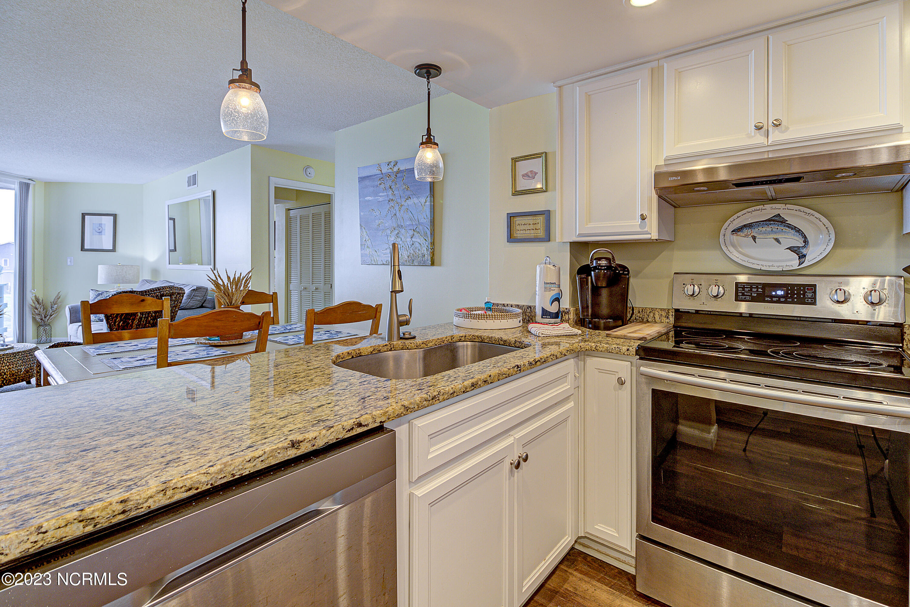 2000 New River Inlet Road 1203 Property Photo 14