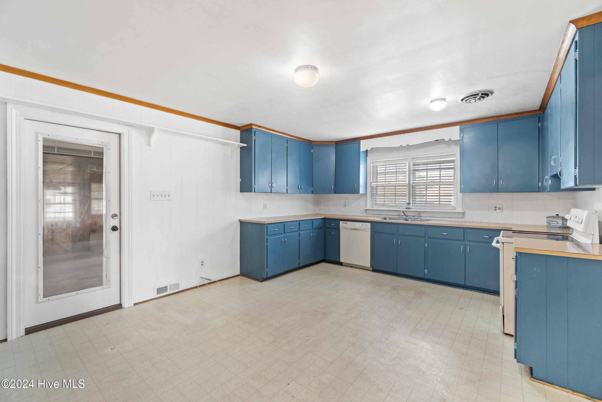 103 Cartwright Road Property Photo 8