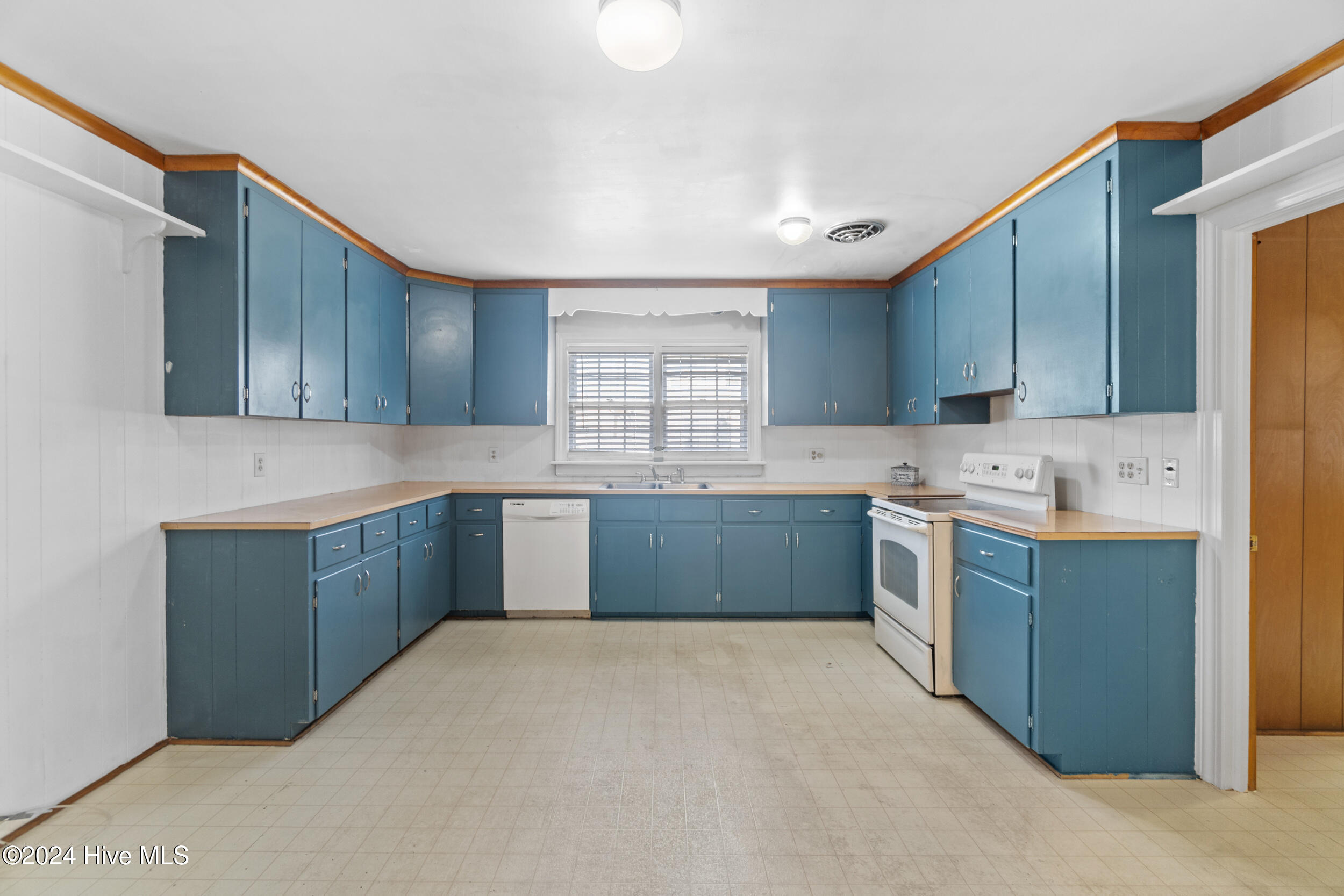 103 Cartwright Road Property Photo 9