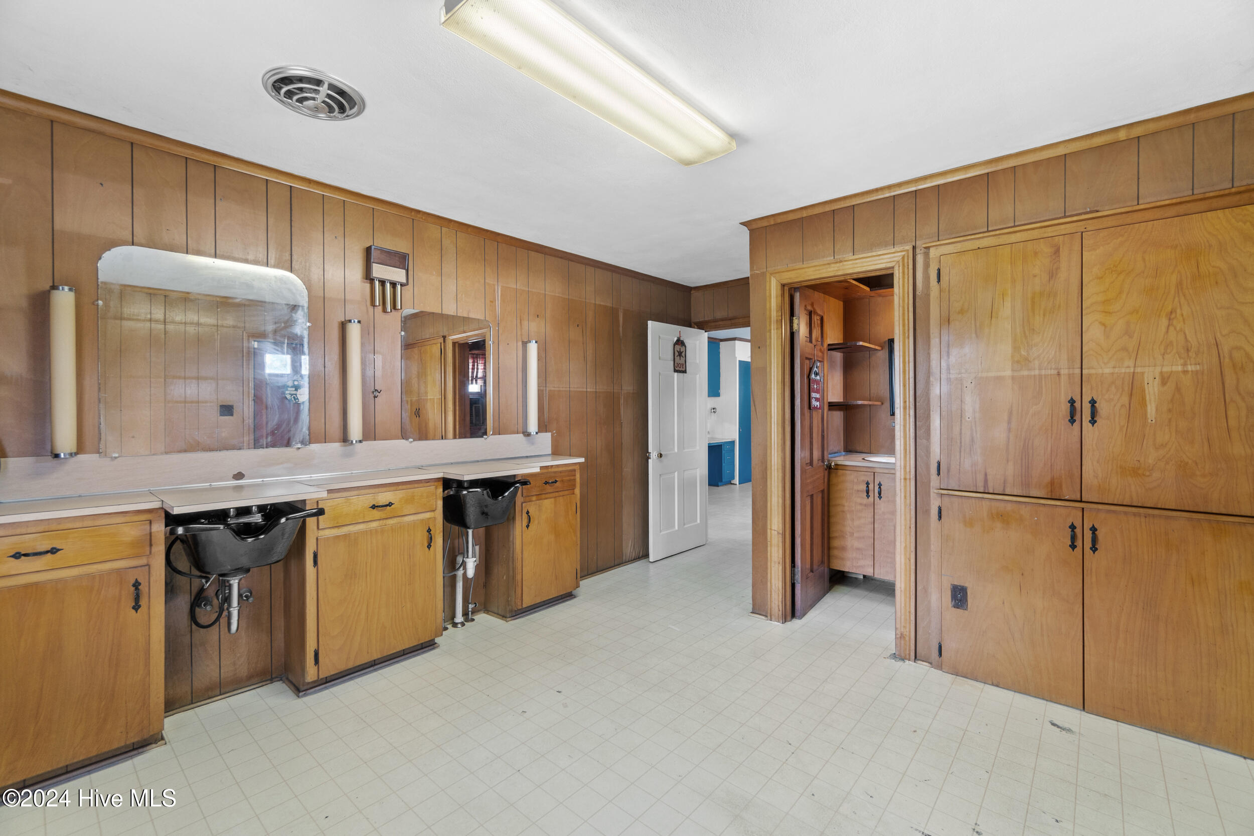 103 Cartwright Road Property Photo 13