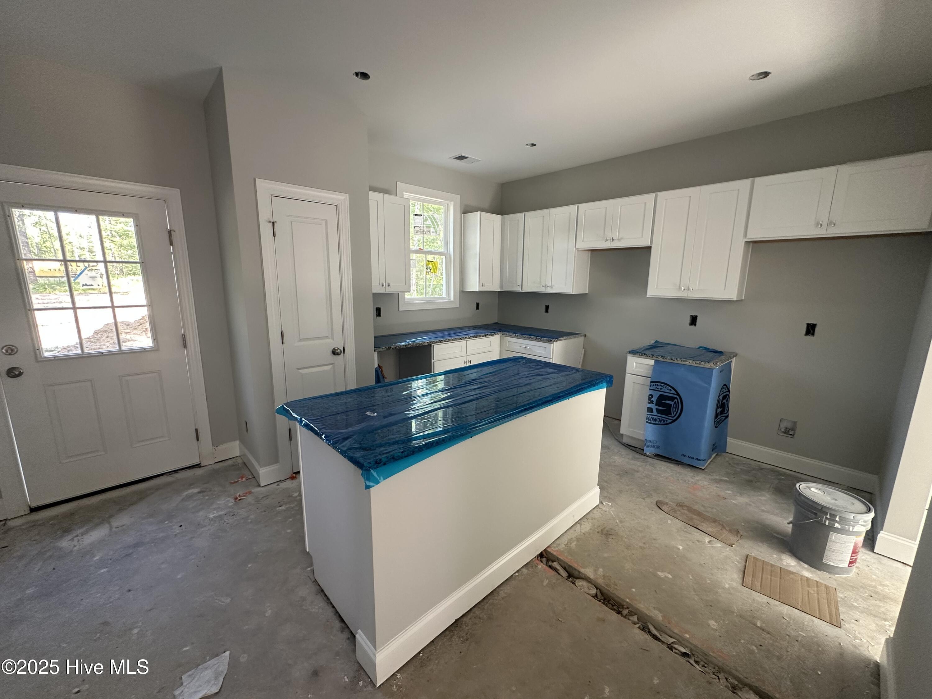 2062 Page Road Property Photo 3