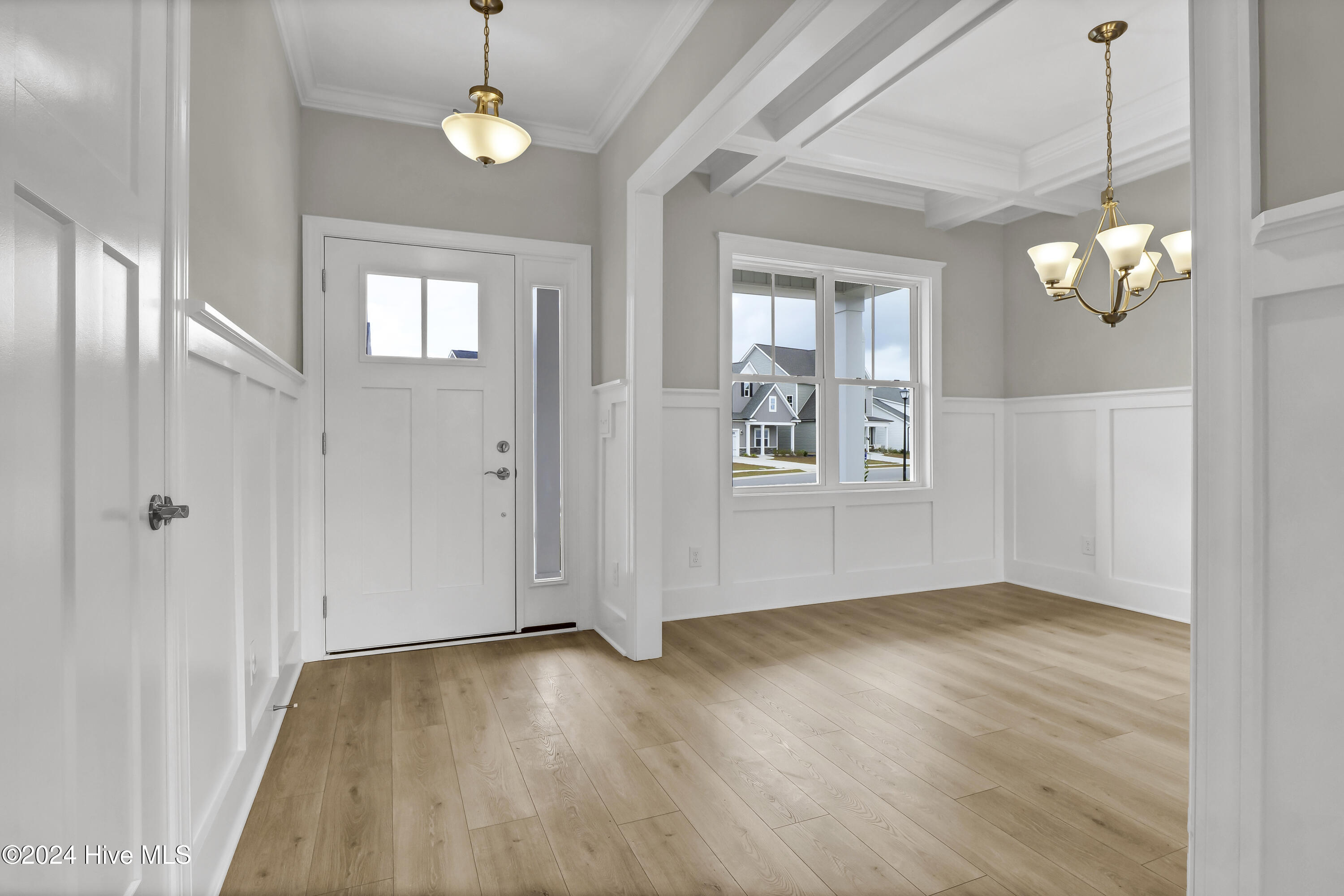 2765 Longleaf Pine Circle Property Photo 2