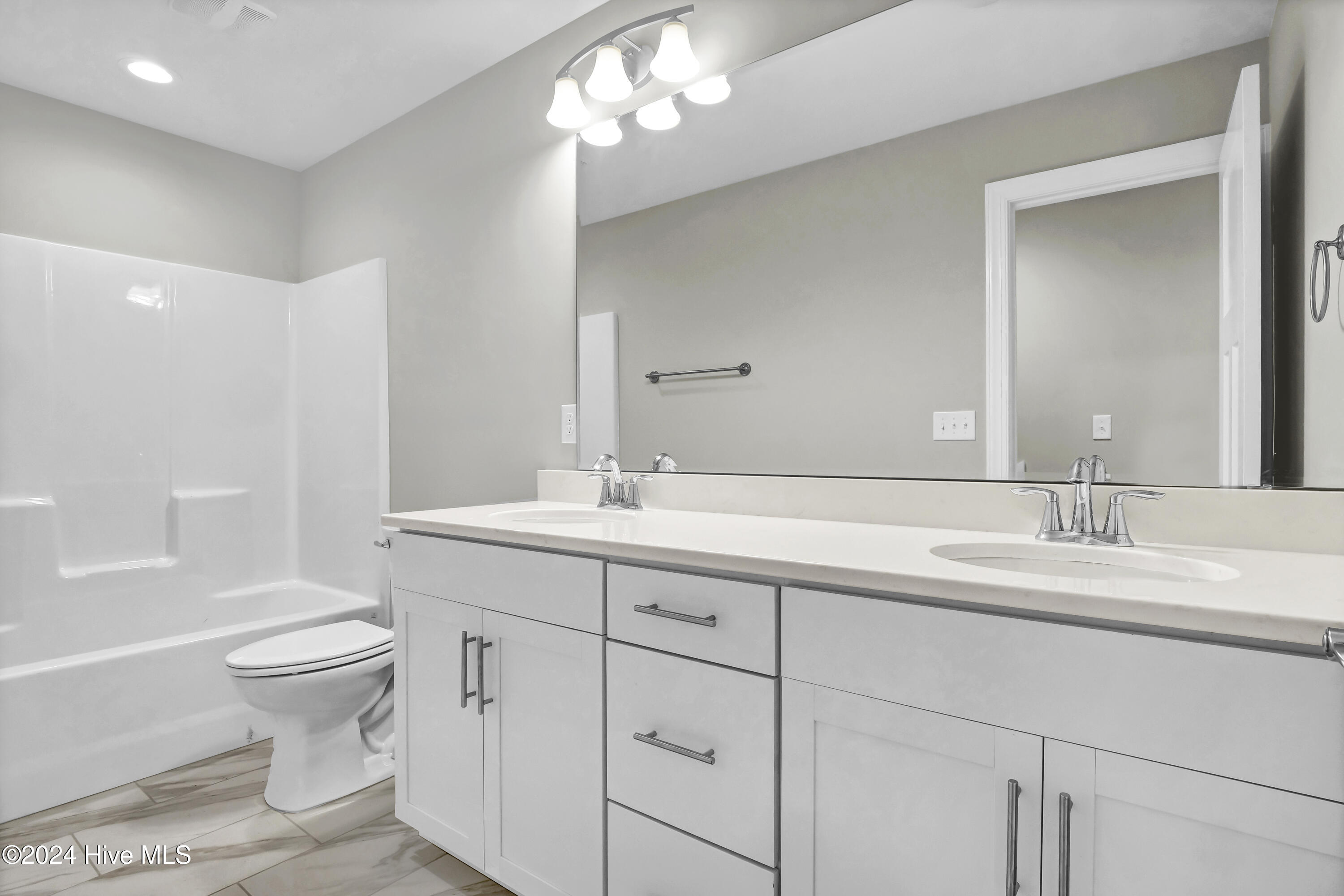 2765 Longleaf Pine Circle Property Photo 14