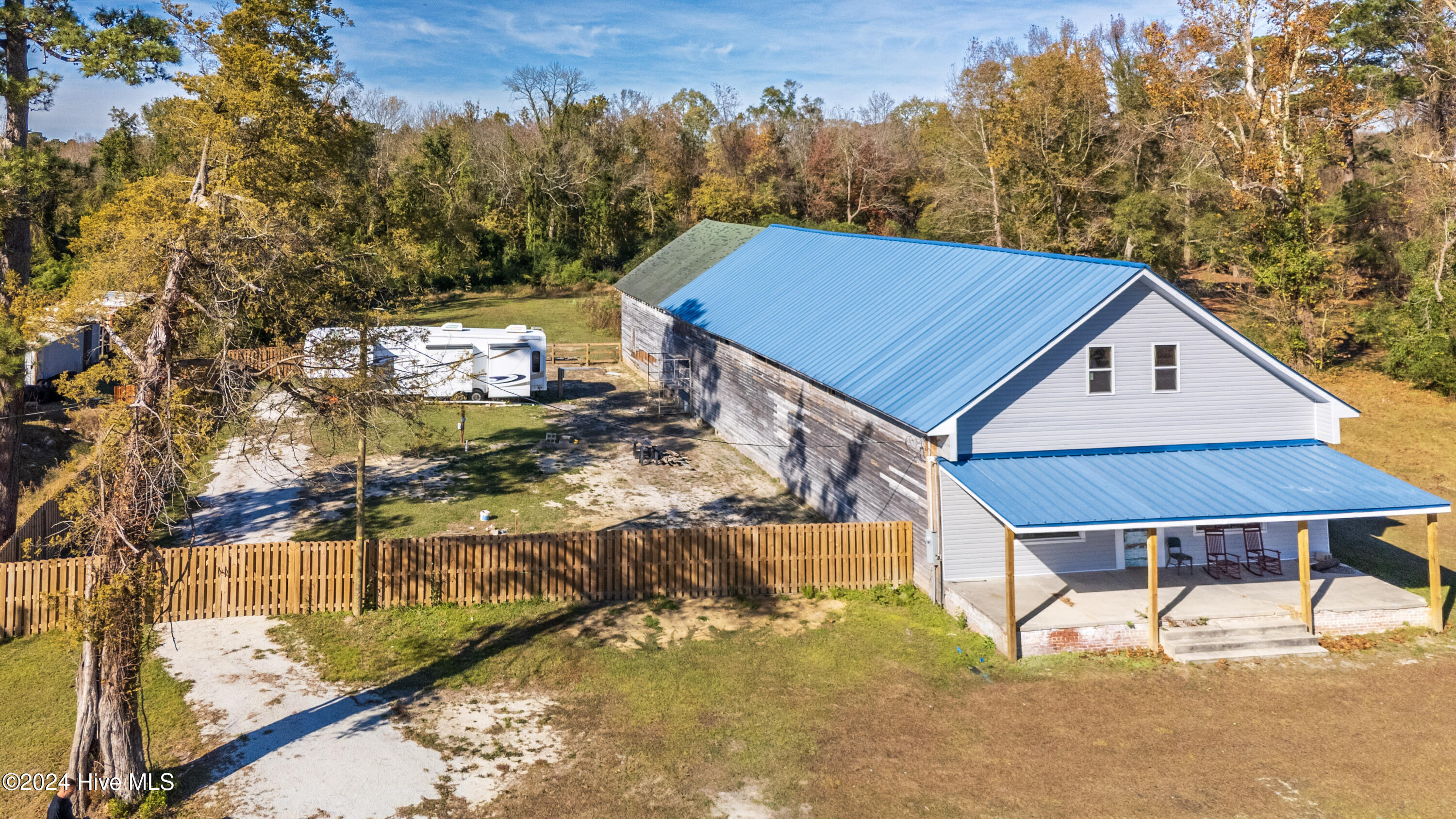 2602 Nc 41 Property Photo 6