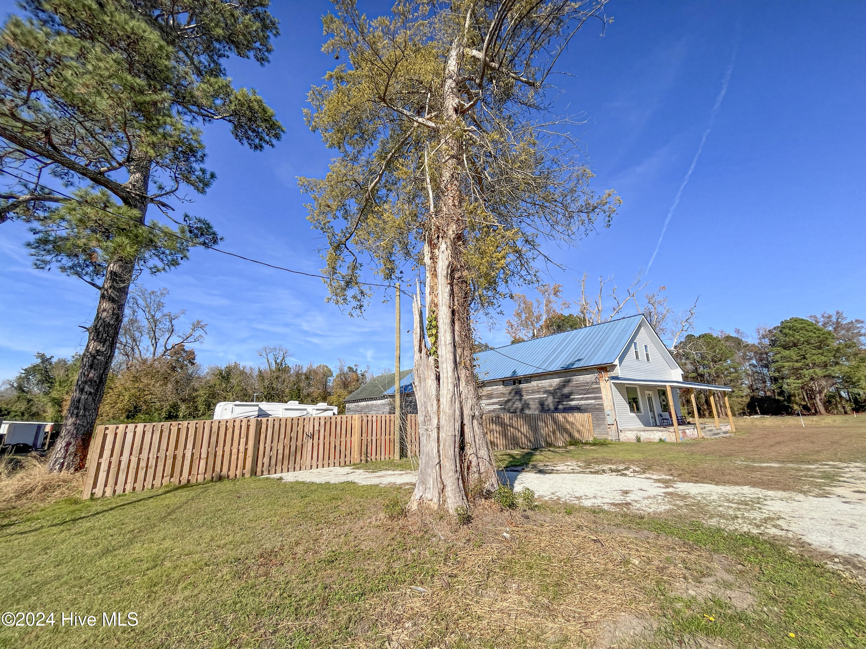 2602 Nc 41 Property Photo 9