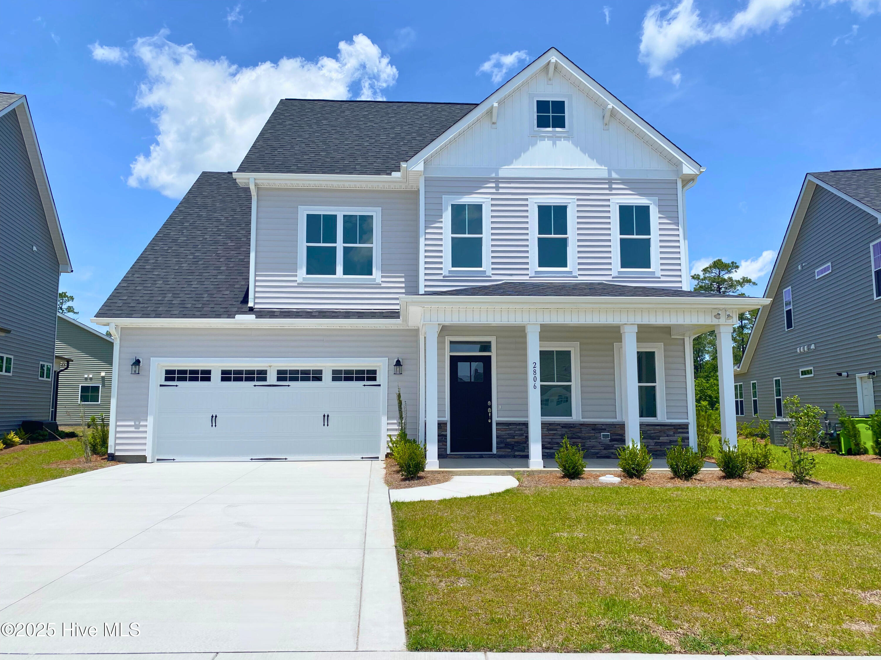 2806 Longleaf Pine Circle Property Photo 1