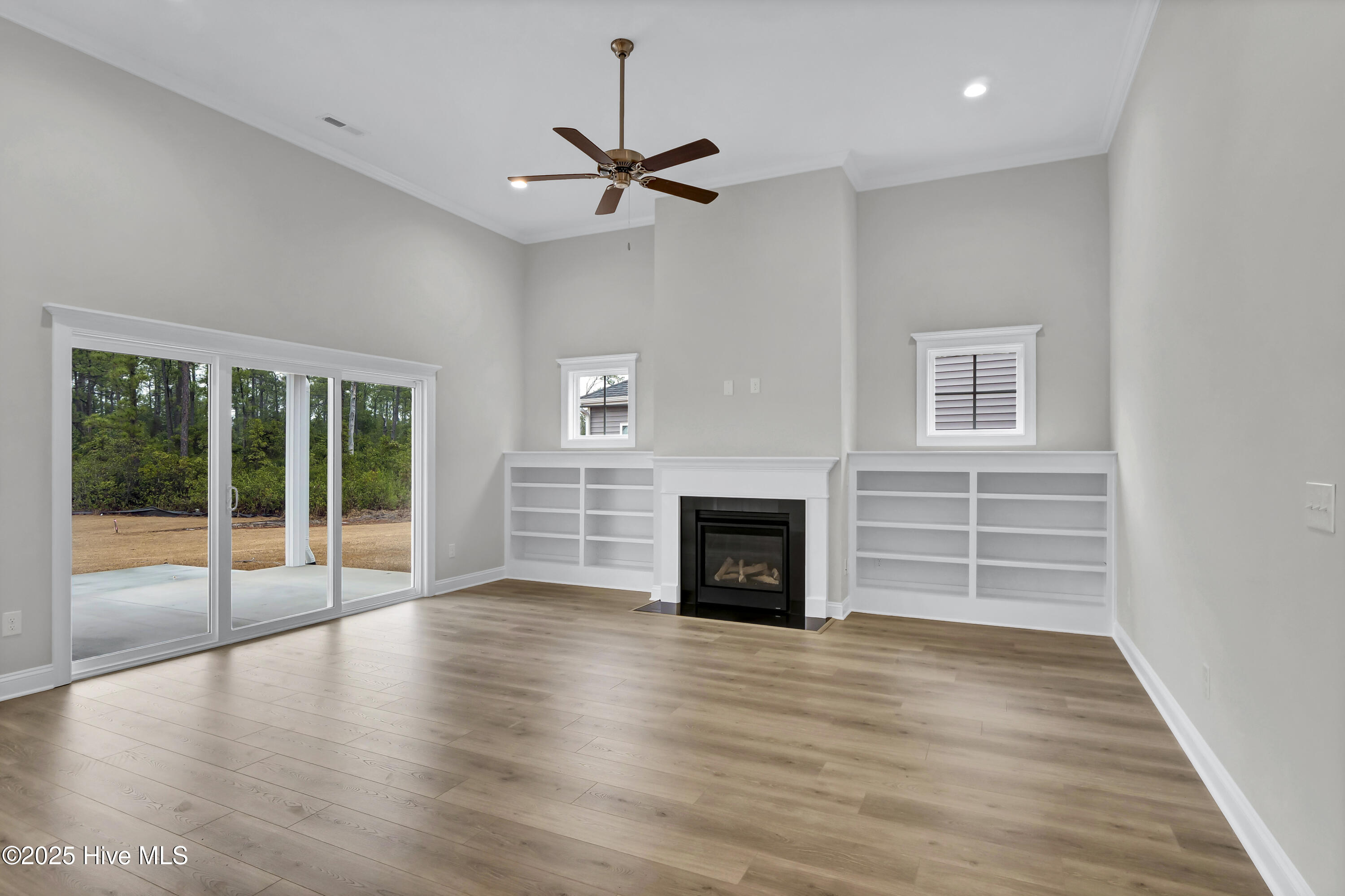 2806 Longleaf Pine Circle Property Photo 4