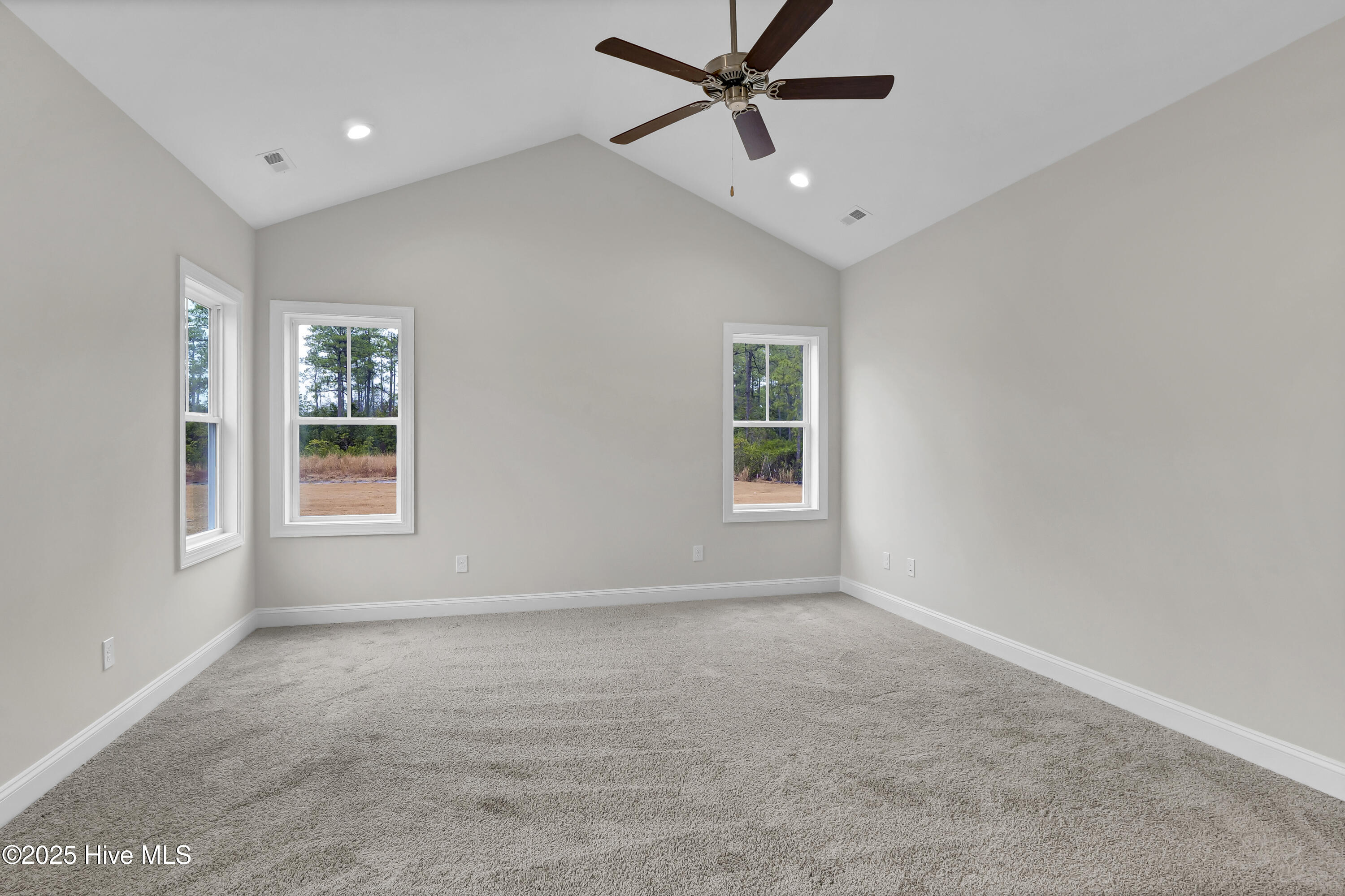 2806 Longleaf Pine Circle Property Photo 13