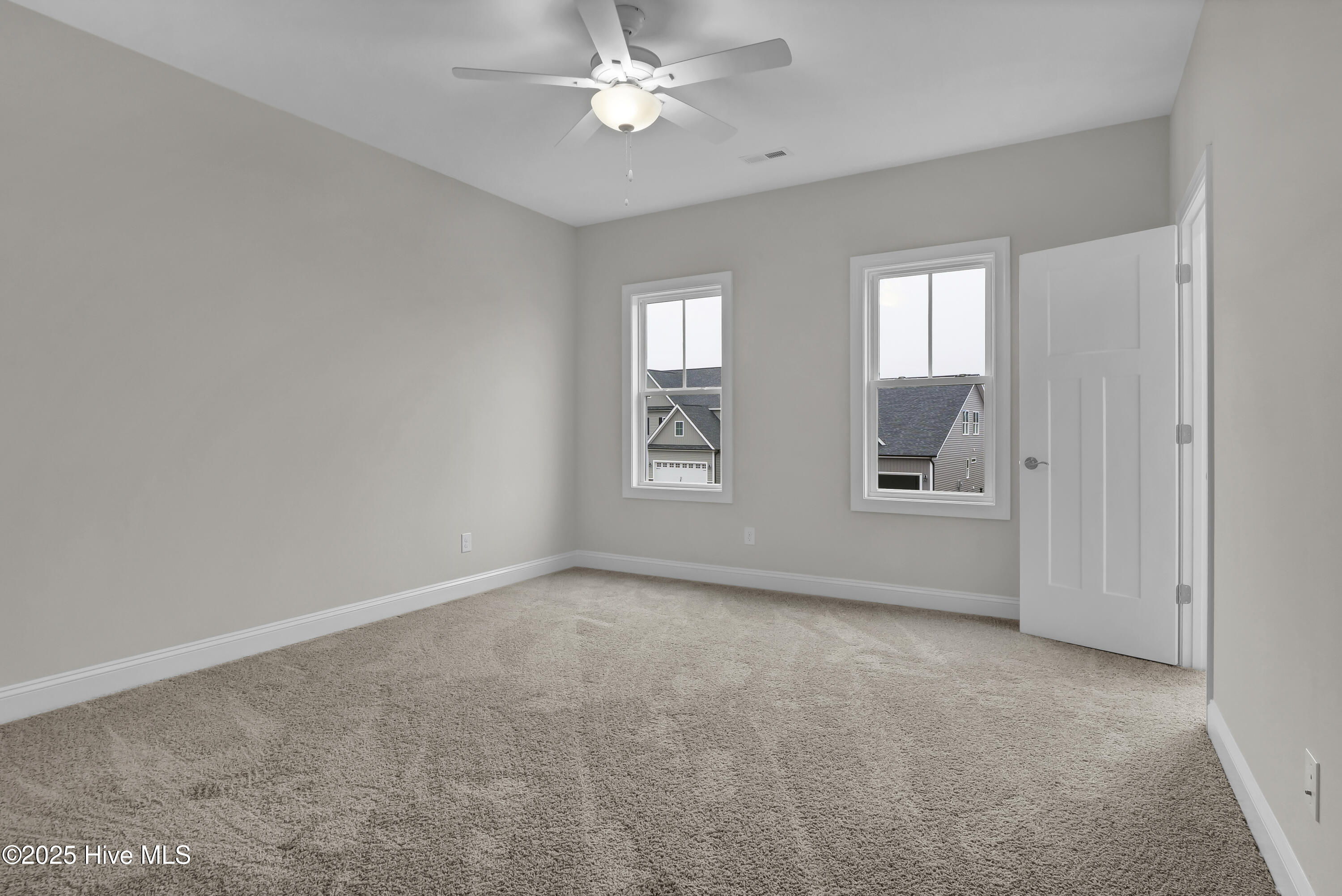 2806 Longleaf Pine Circle Property Photo 19