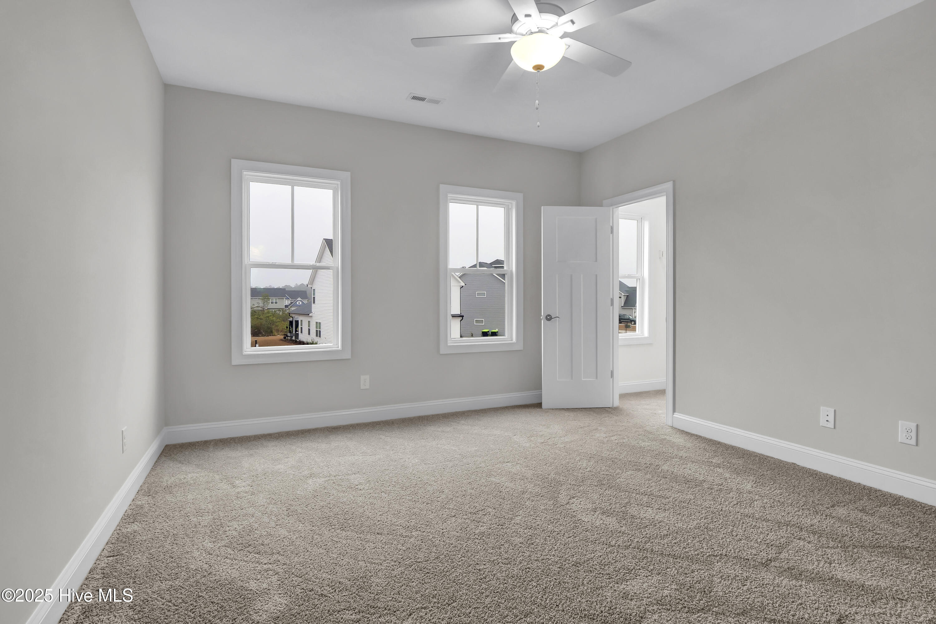 2806 Longleaf Pine Circle Property Photo 20