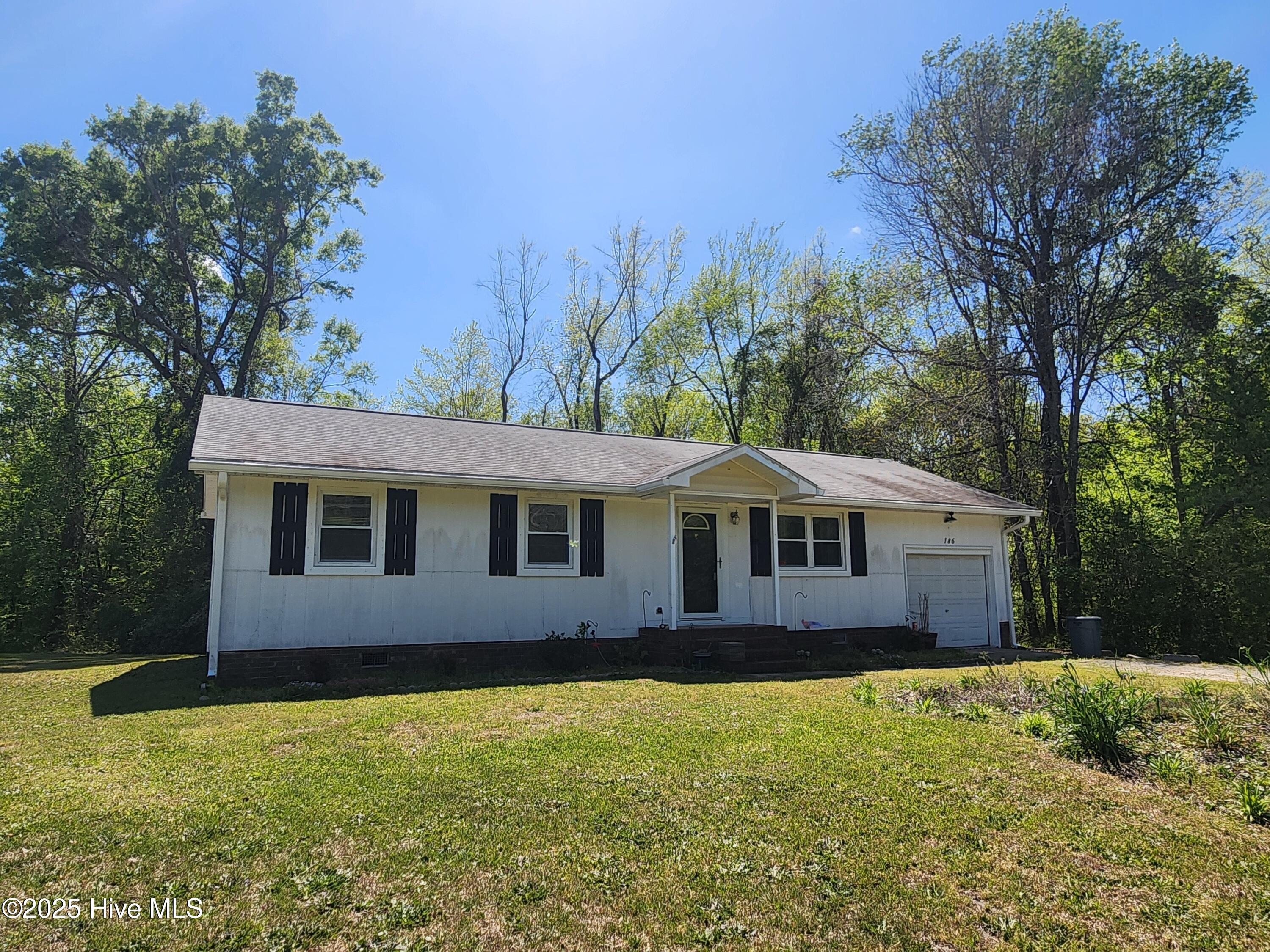 186 Sand Ridge Road Property Photo 1