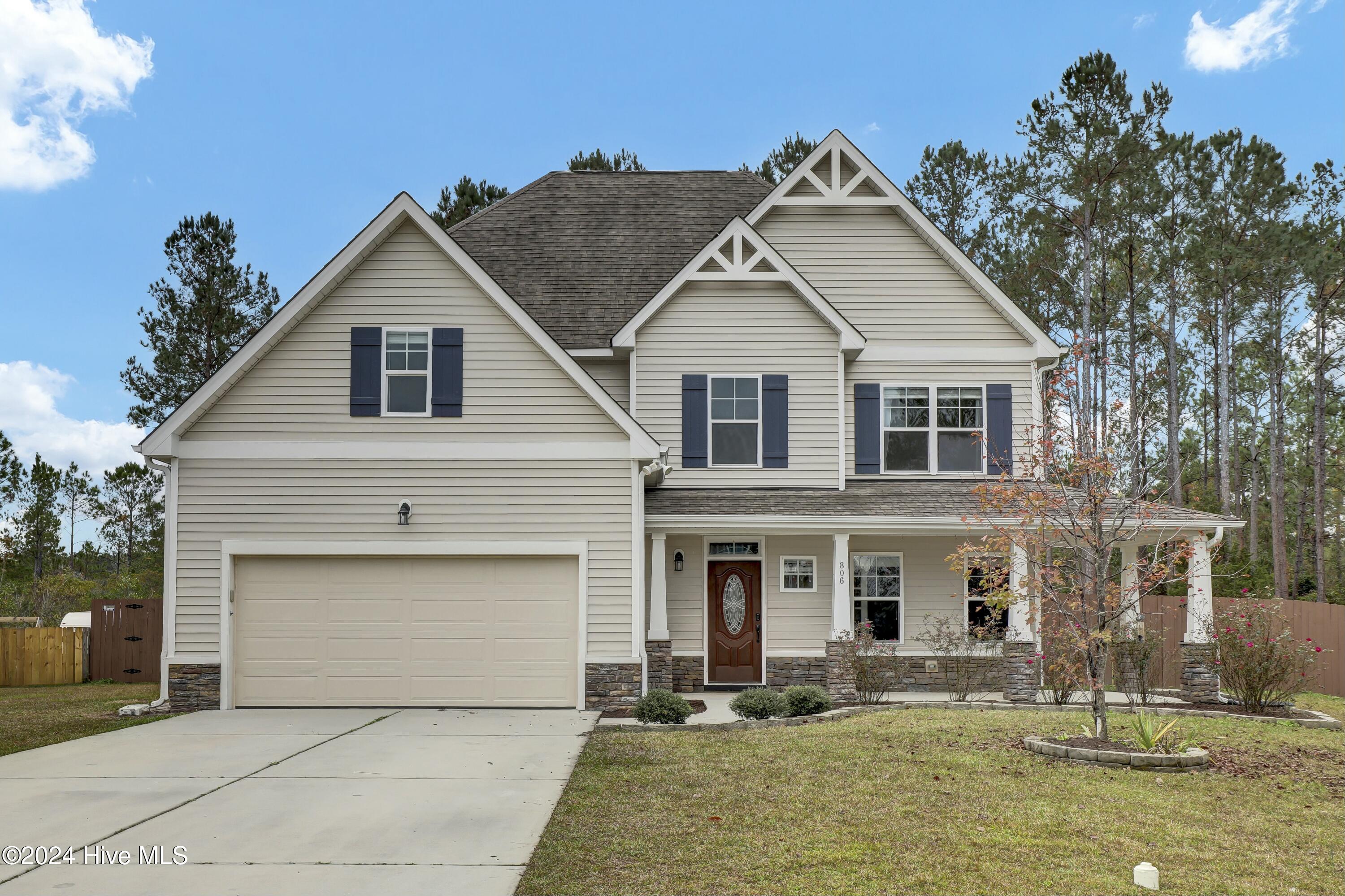 806 Iroquois Court Property Photo 1