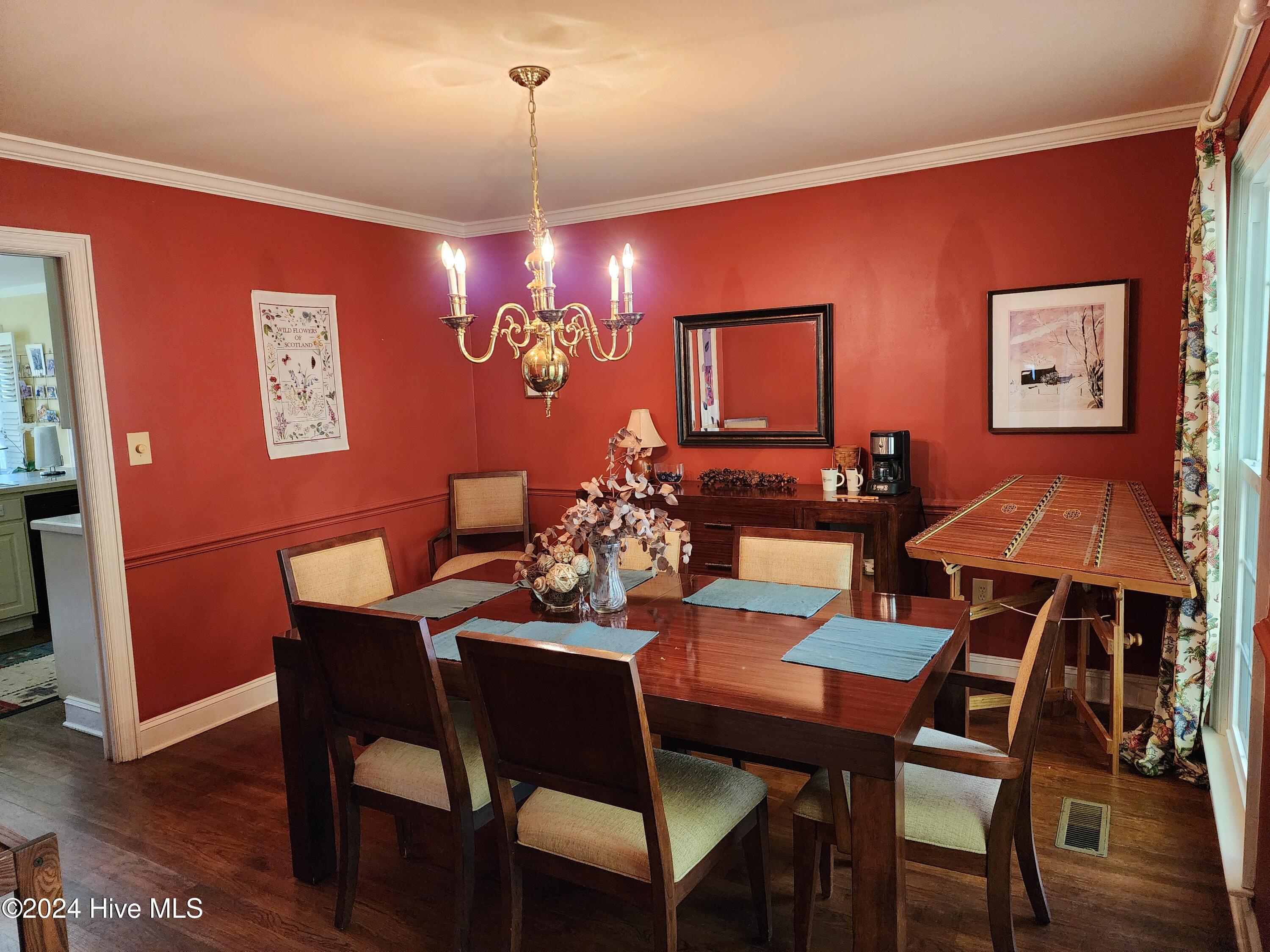 528 Ole Farm Trail Property Photo 5