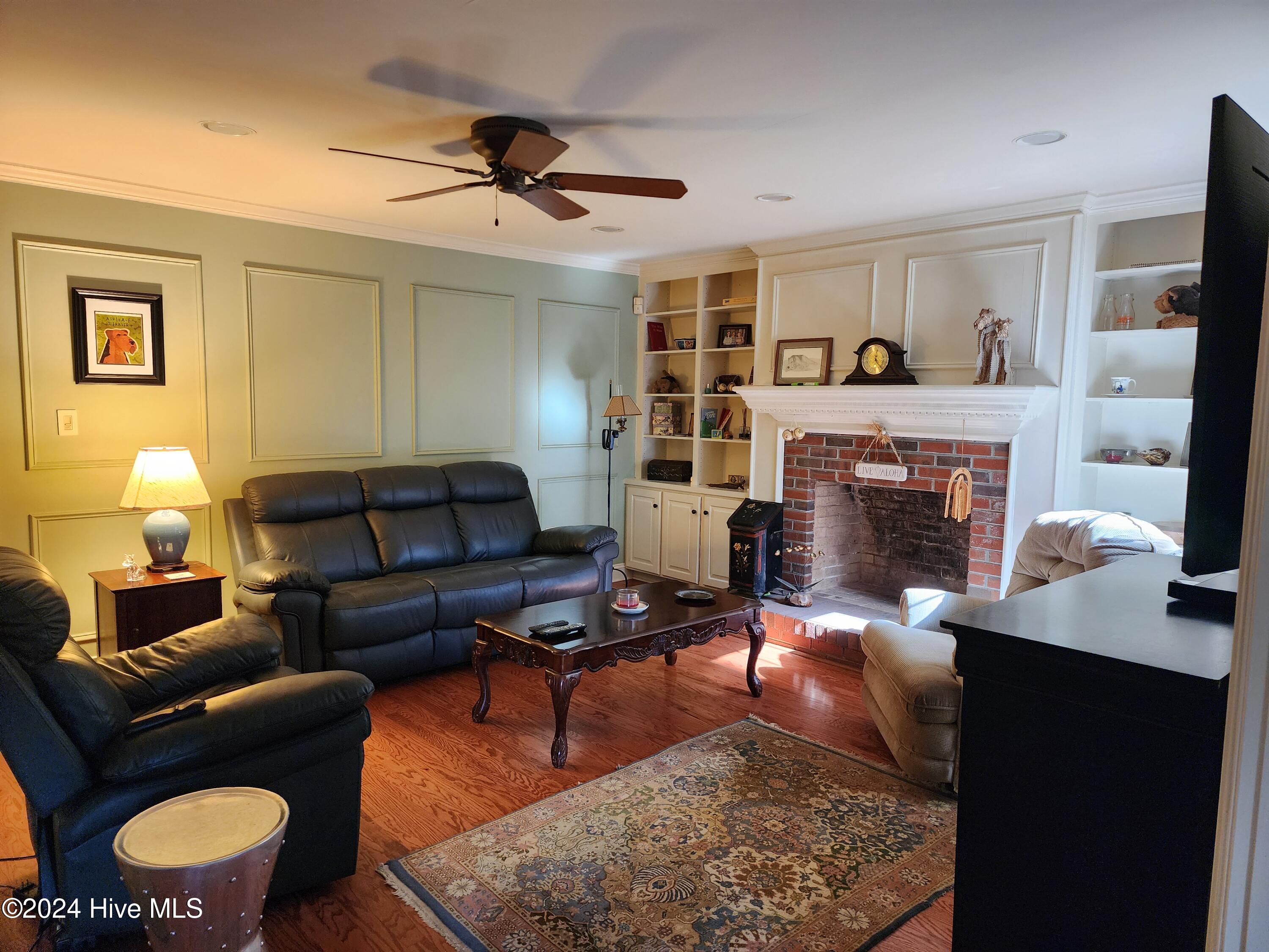 528 Ole Farm Trail Property Photo 6