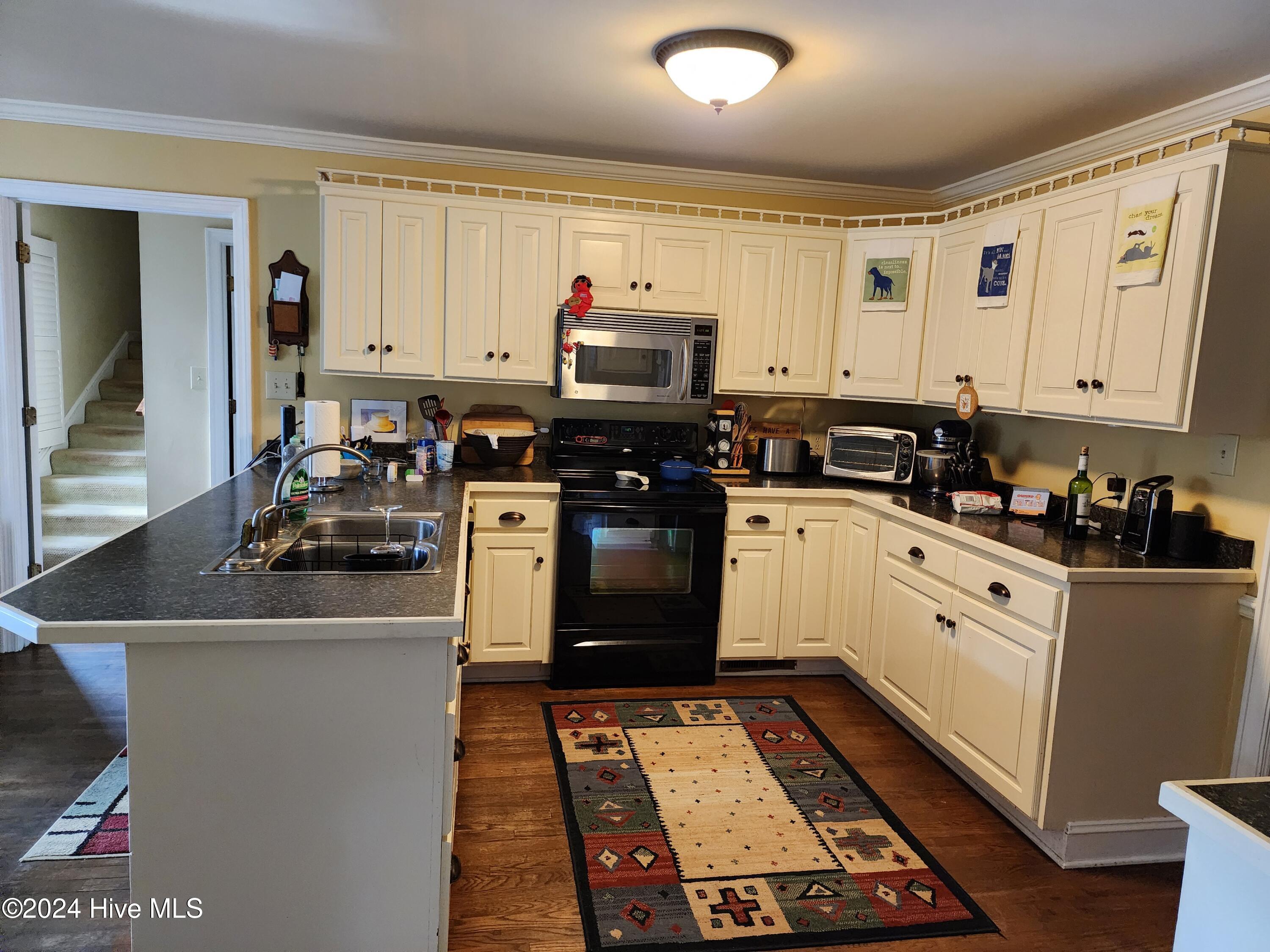 528 Ole Farm Trail Property Photo 10