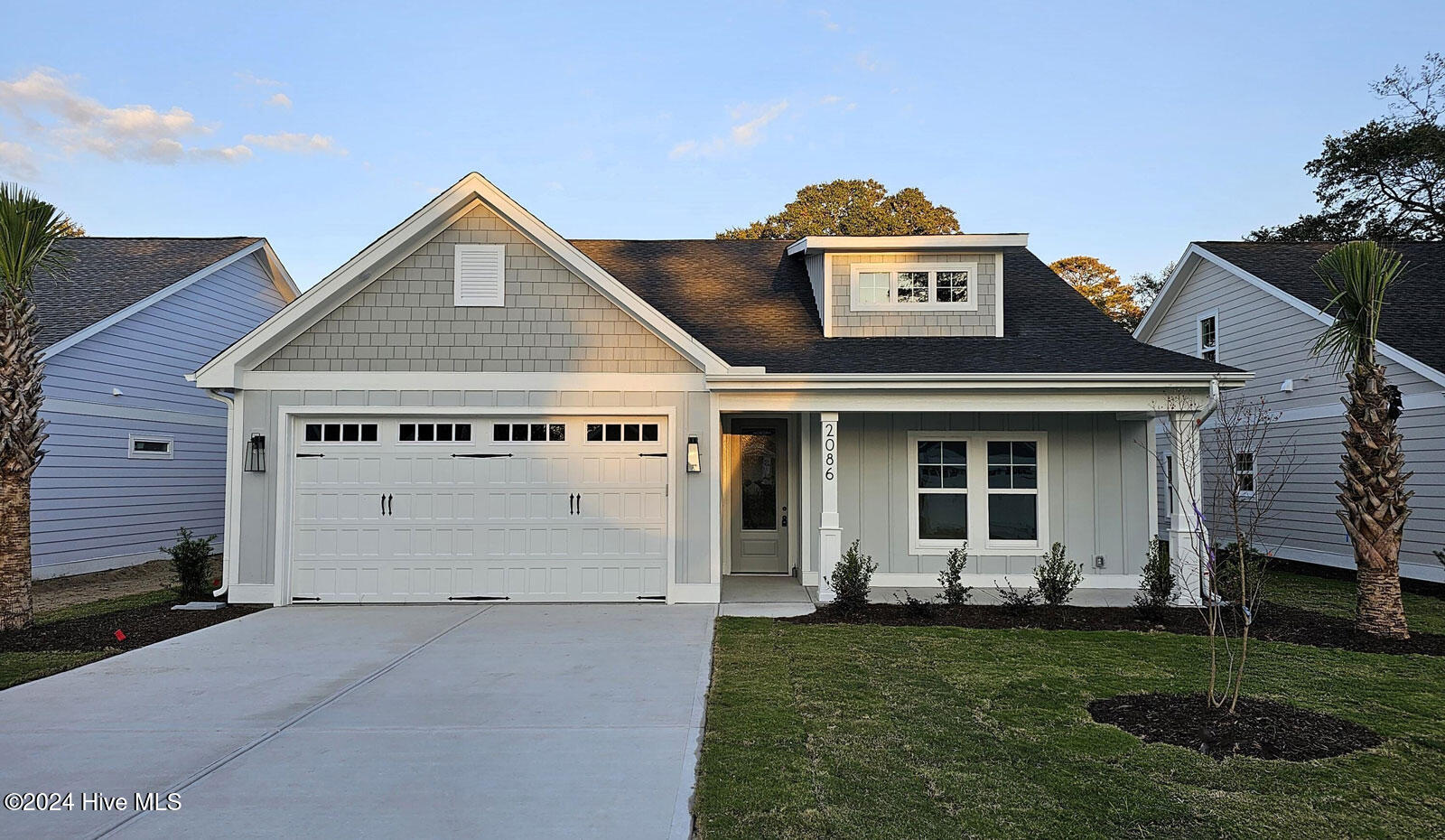 2086 Greenside Manor Drive L-38 Property Photo 1
