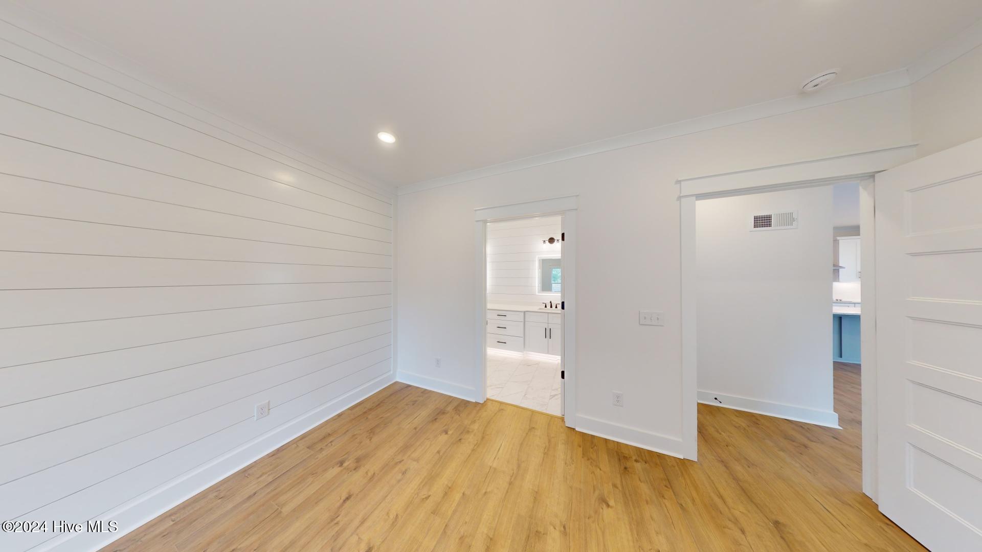 2086 Greenside Manor Drive L-38 Property Photo 14