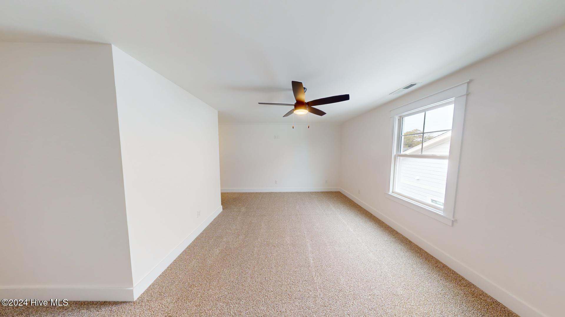 2086 Greenside Manor Drive L-38 Property Photo 29