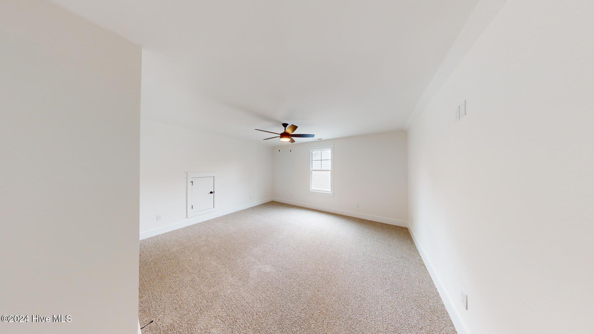 2086 Greenside Manor Drive L-38 Property Photo 32