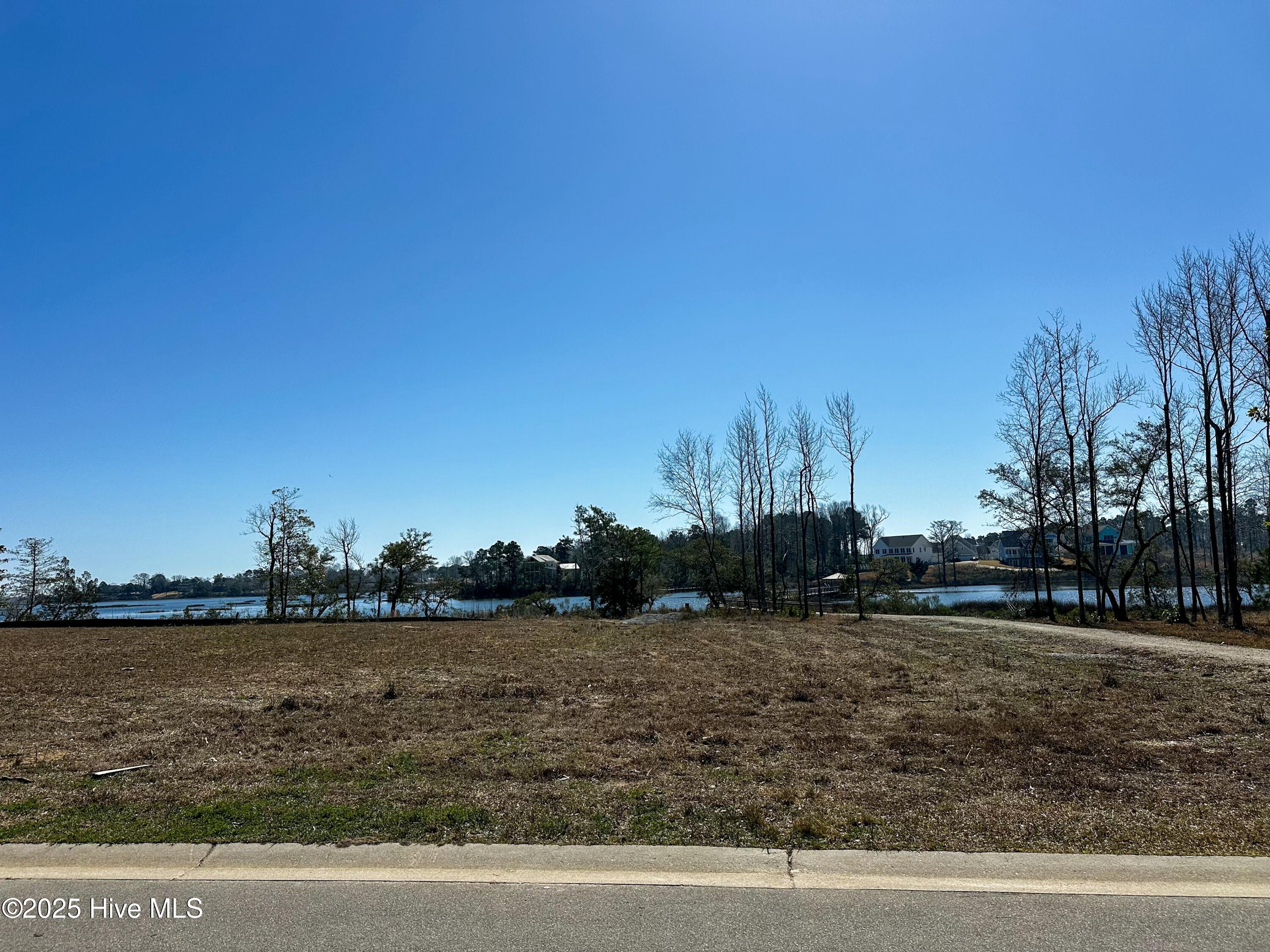 46 Crown Pointe Drive Property Photo 2