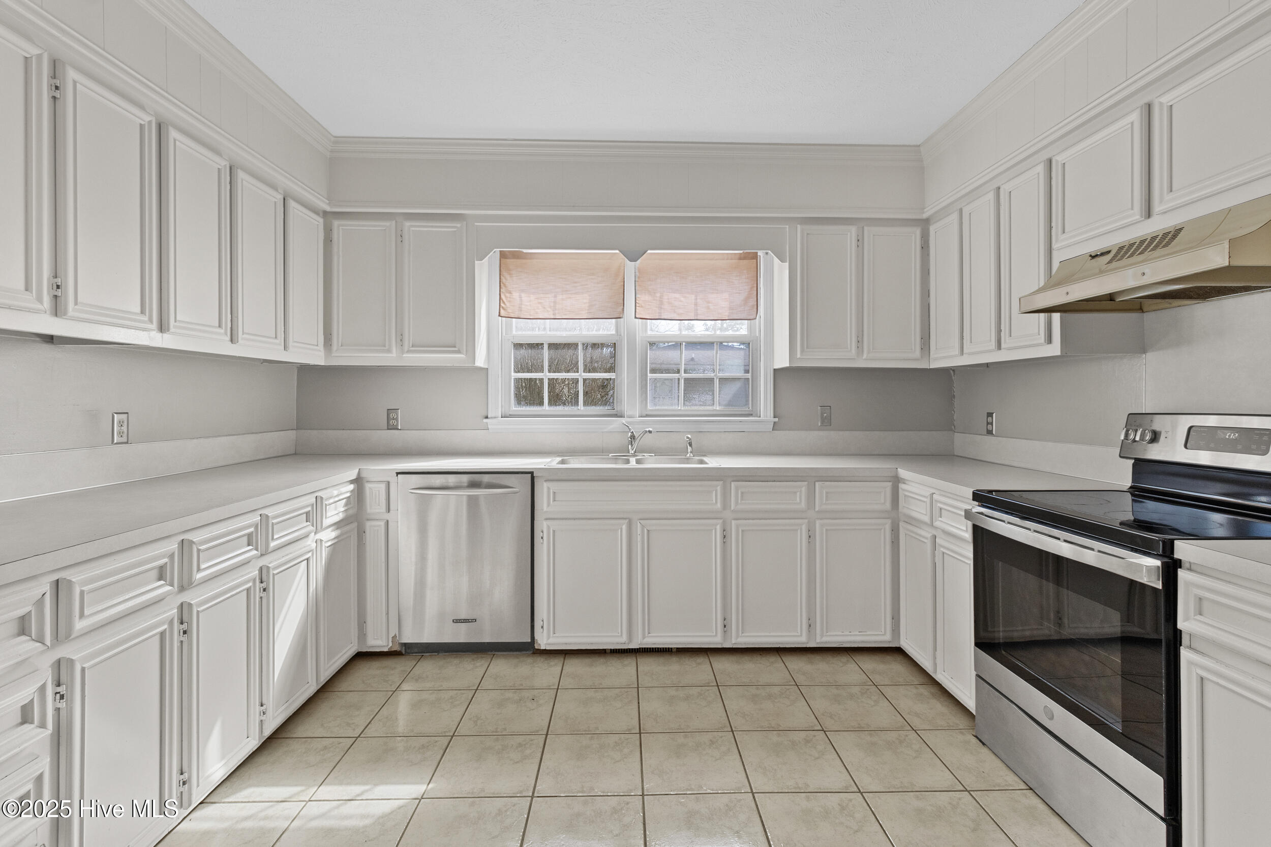 105 Edwards Street Property Photo 13