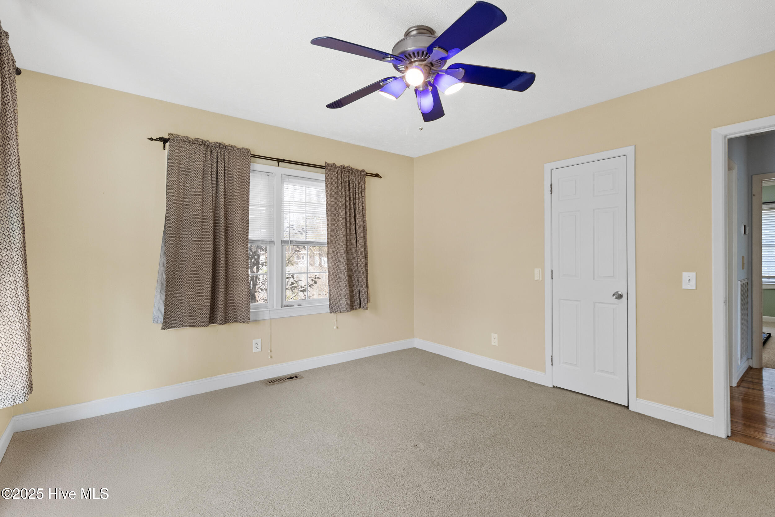 105 Edwards Street Property Photo 15