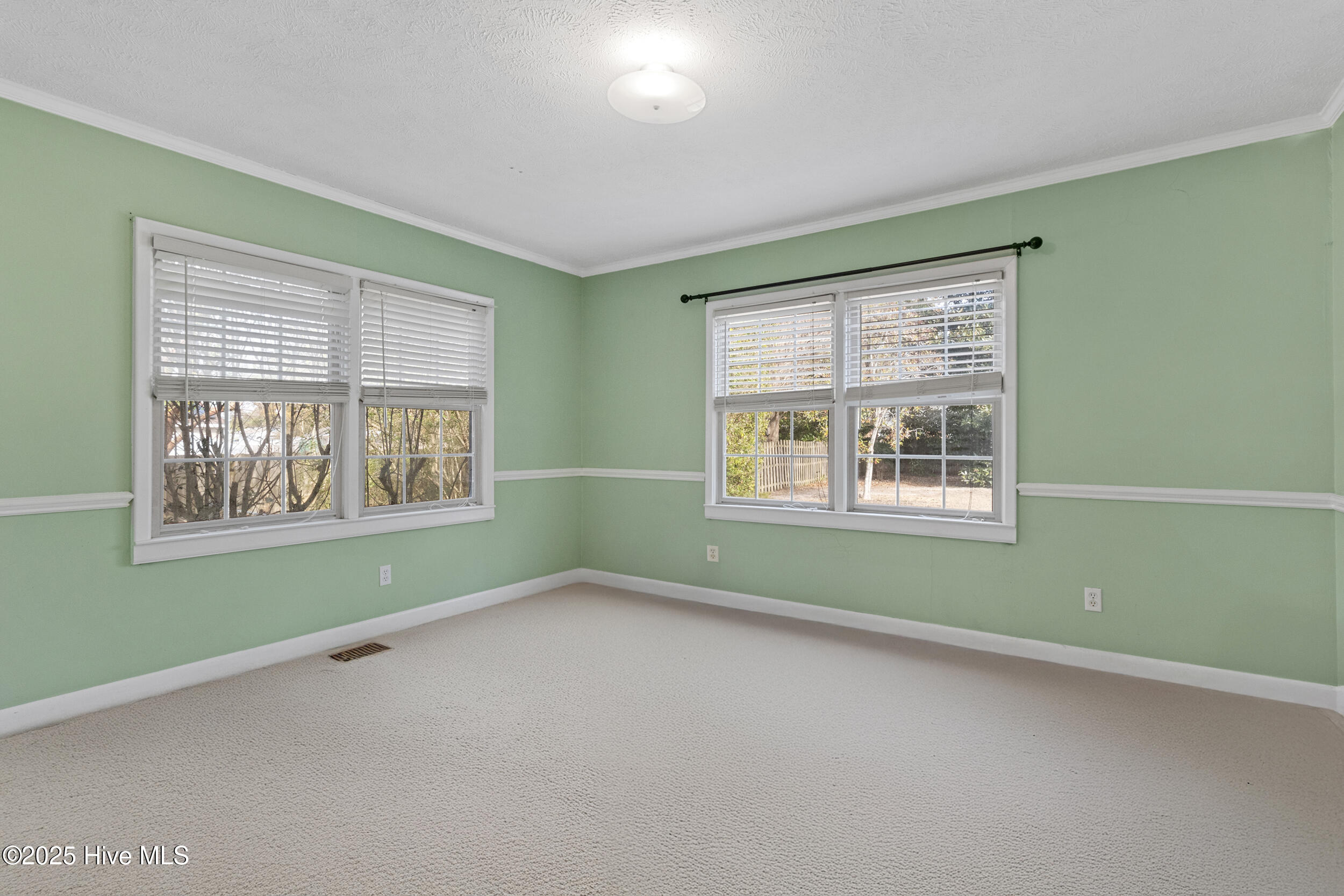 105 Edwards Street Property Photo 17
