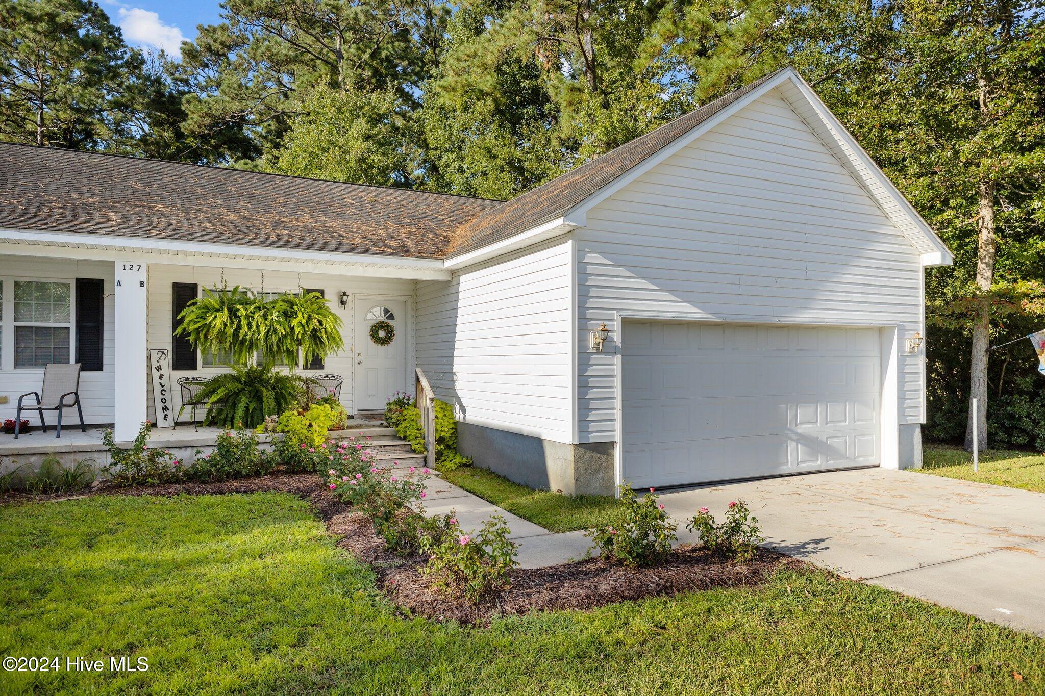 127 Fort Benjamin Road B Property Photo