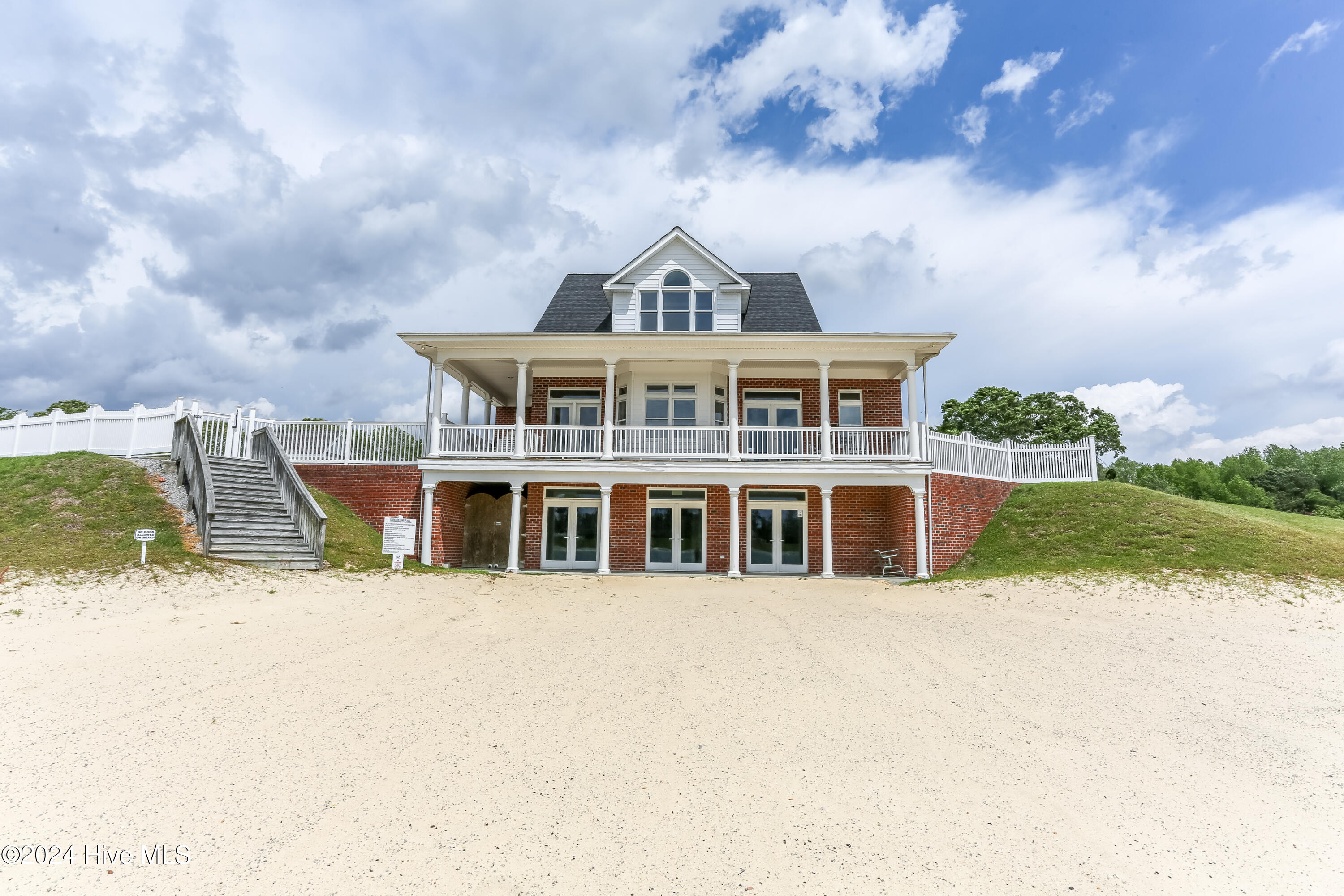 116 Schooner Landing Drive Property Photo 5