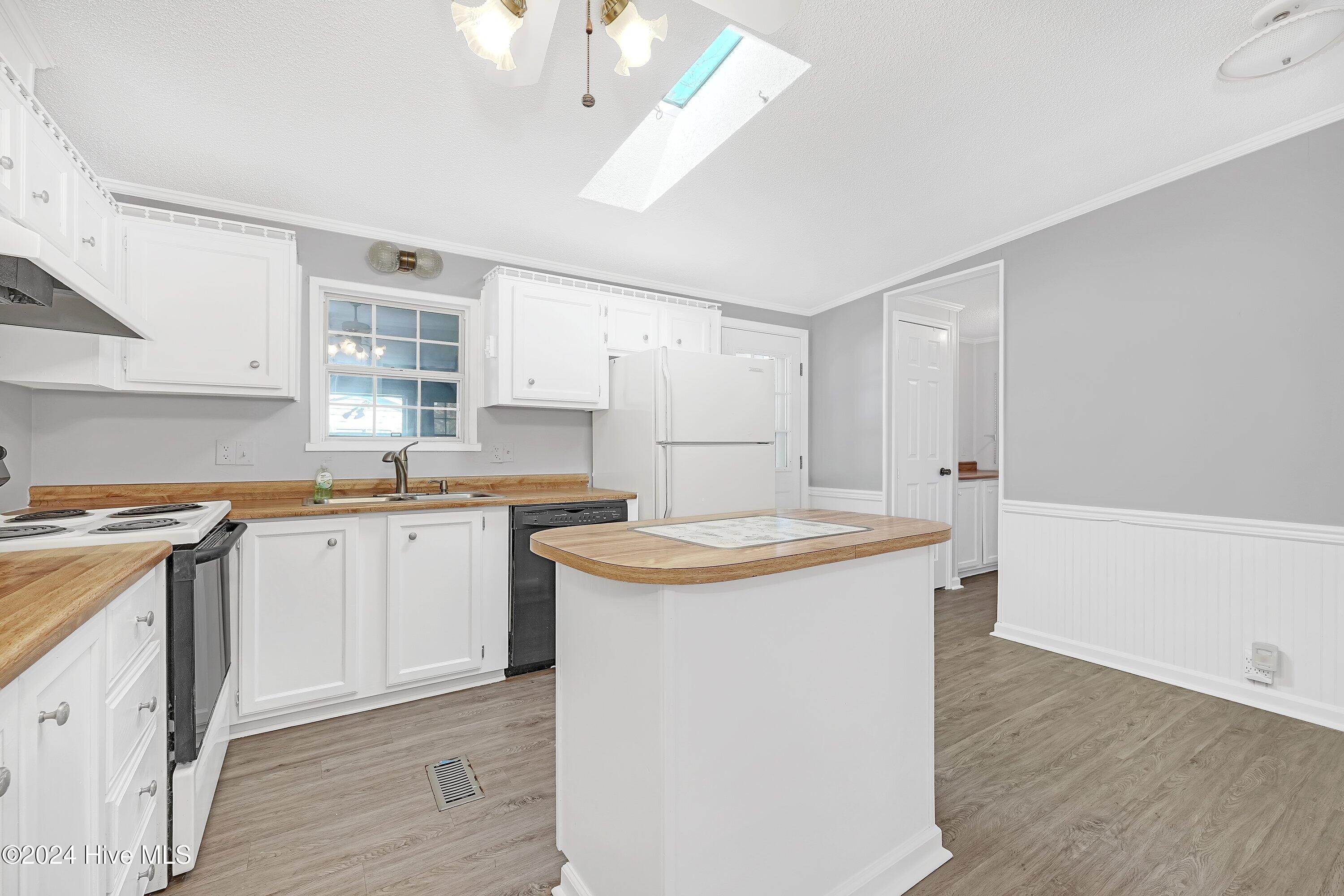 2059 Fay Circle Property Photo 19