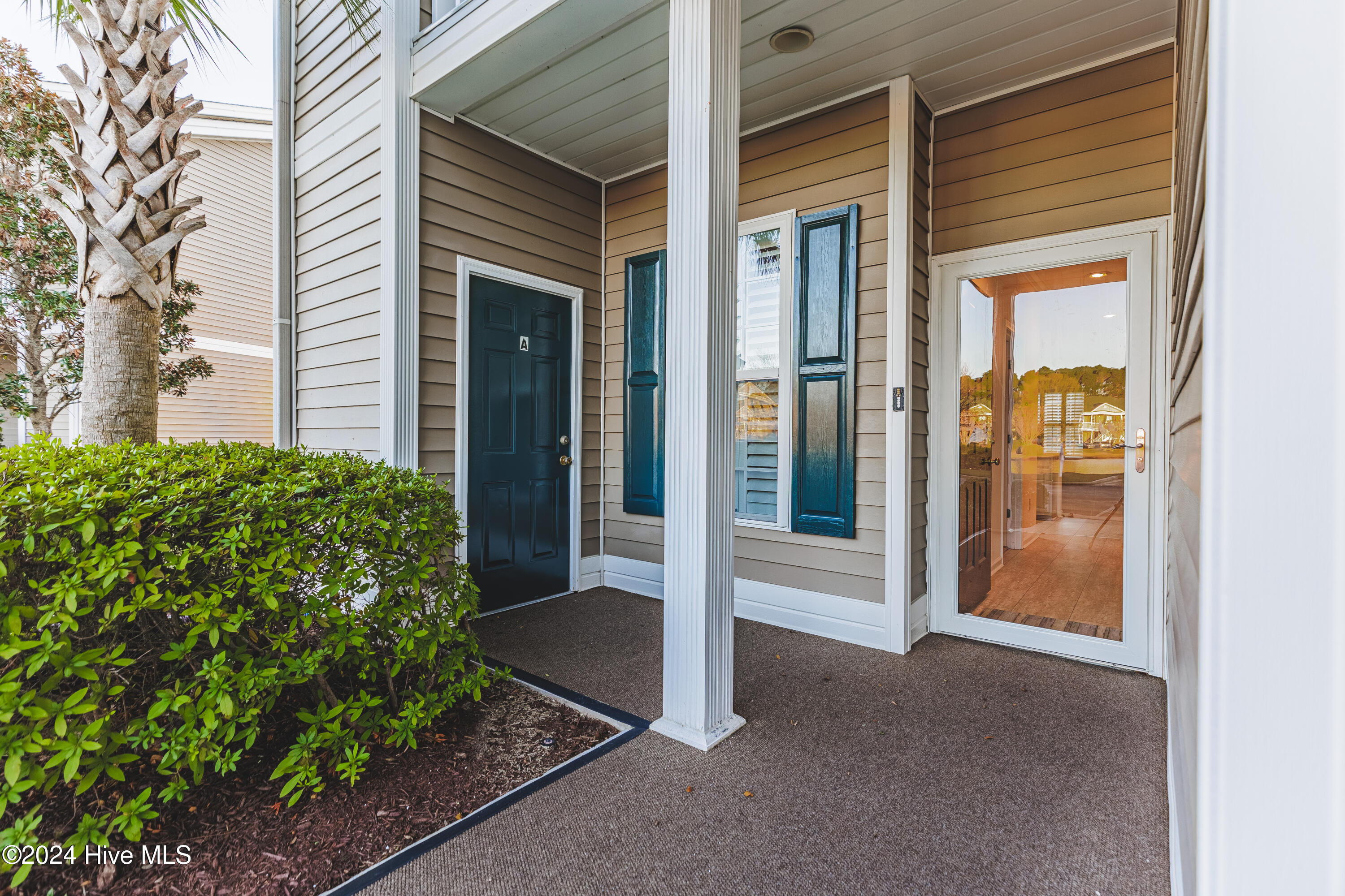 944 Great Egret Circle 1 Property Photo 3