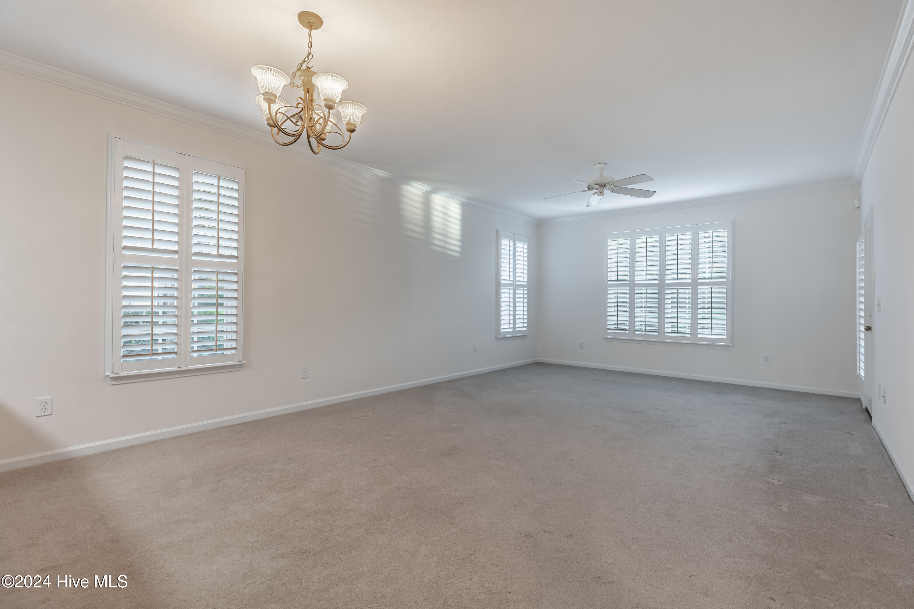 944 Great Egret Circle 1 Property Photo 5