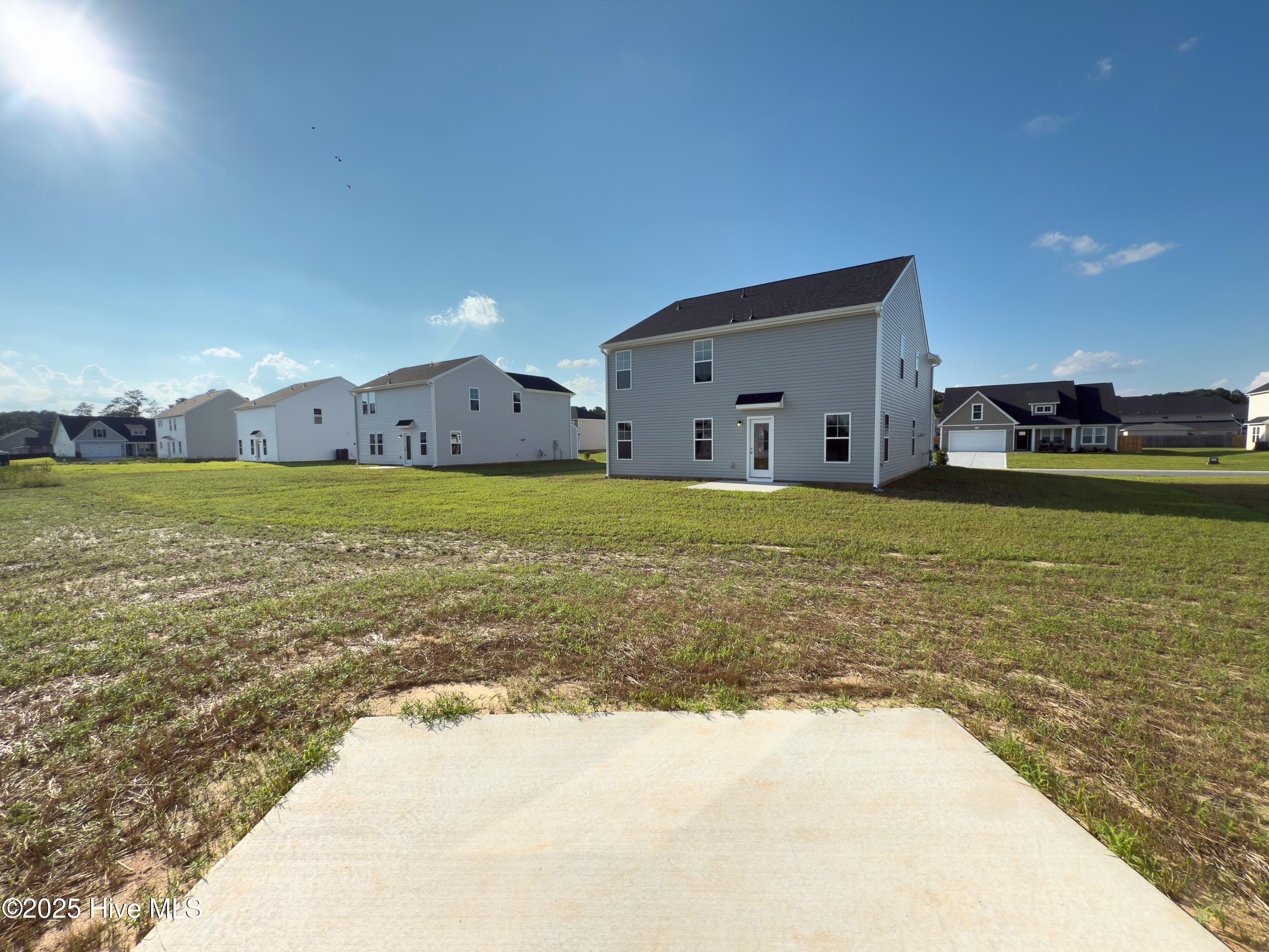 2118 Purebred Circle Property Photo 21