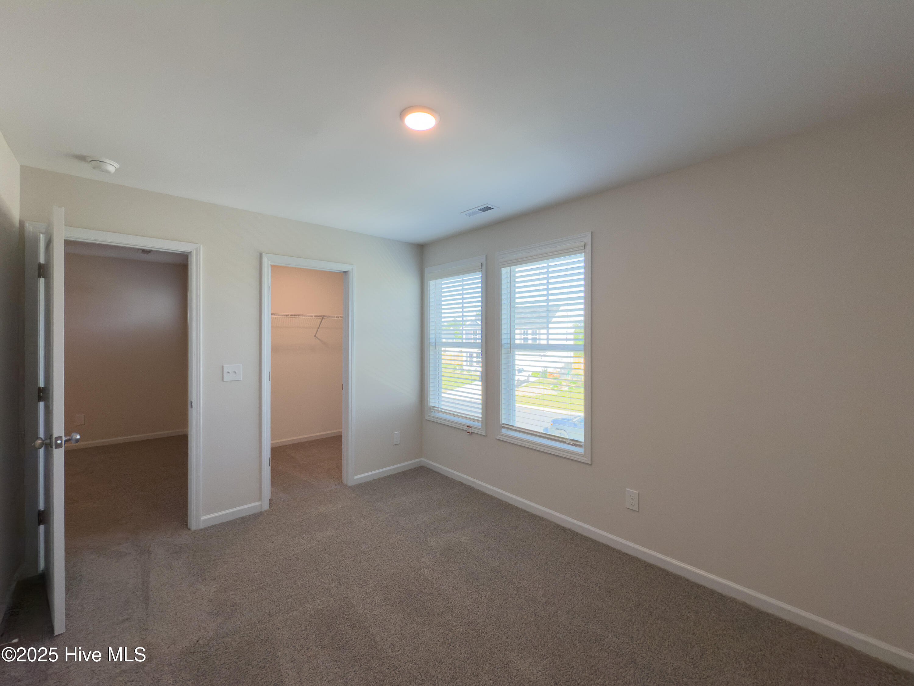 2118 Purebred Circle Property Photo 26