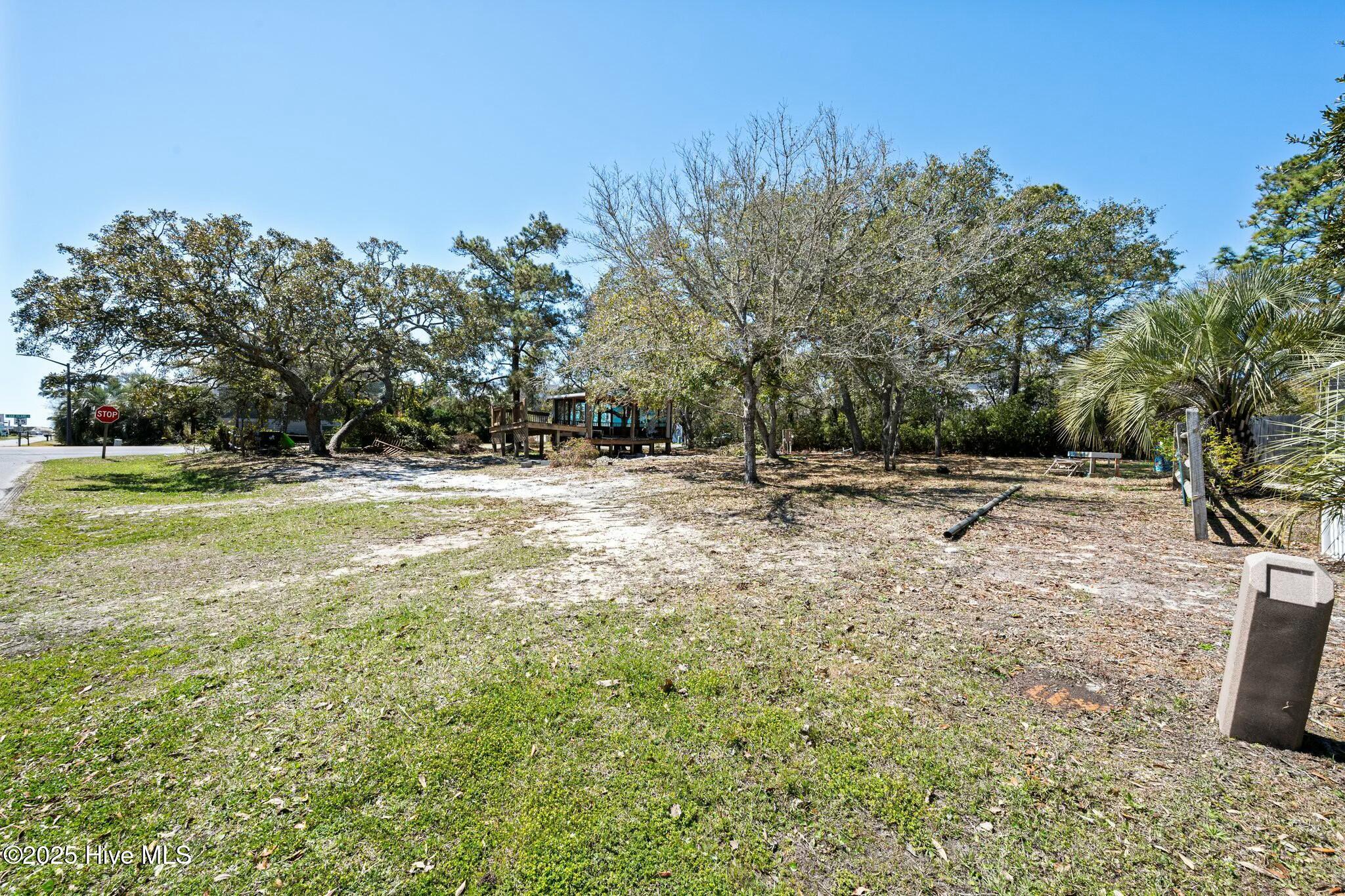 6808 E Oak Island Drive Property Photo 4