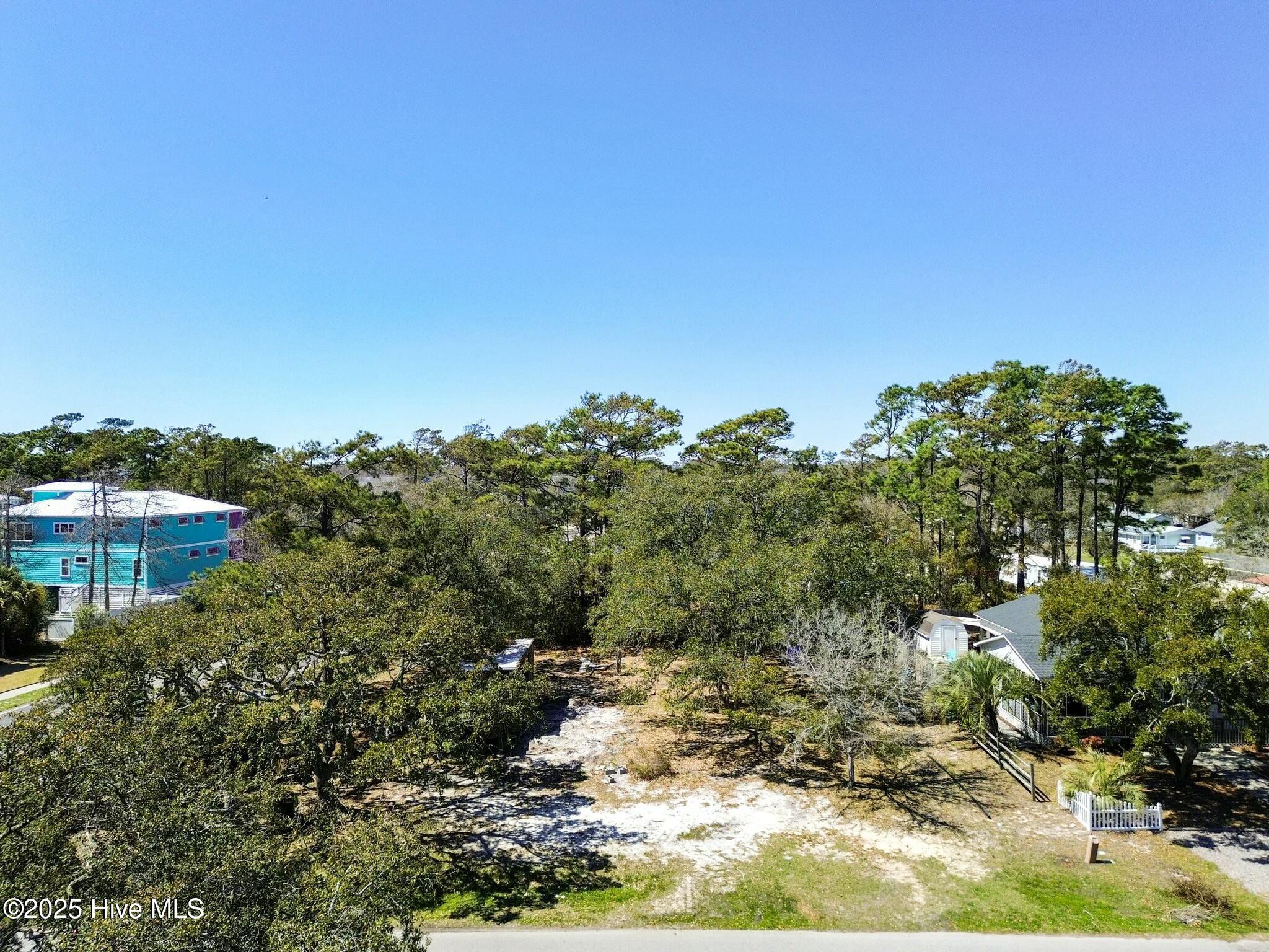 6808 E Oak Island Drive Property Photo 7
