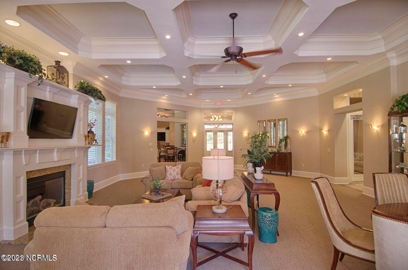 94 Turnberry Property Photo 12