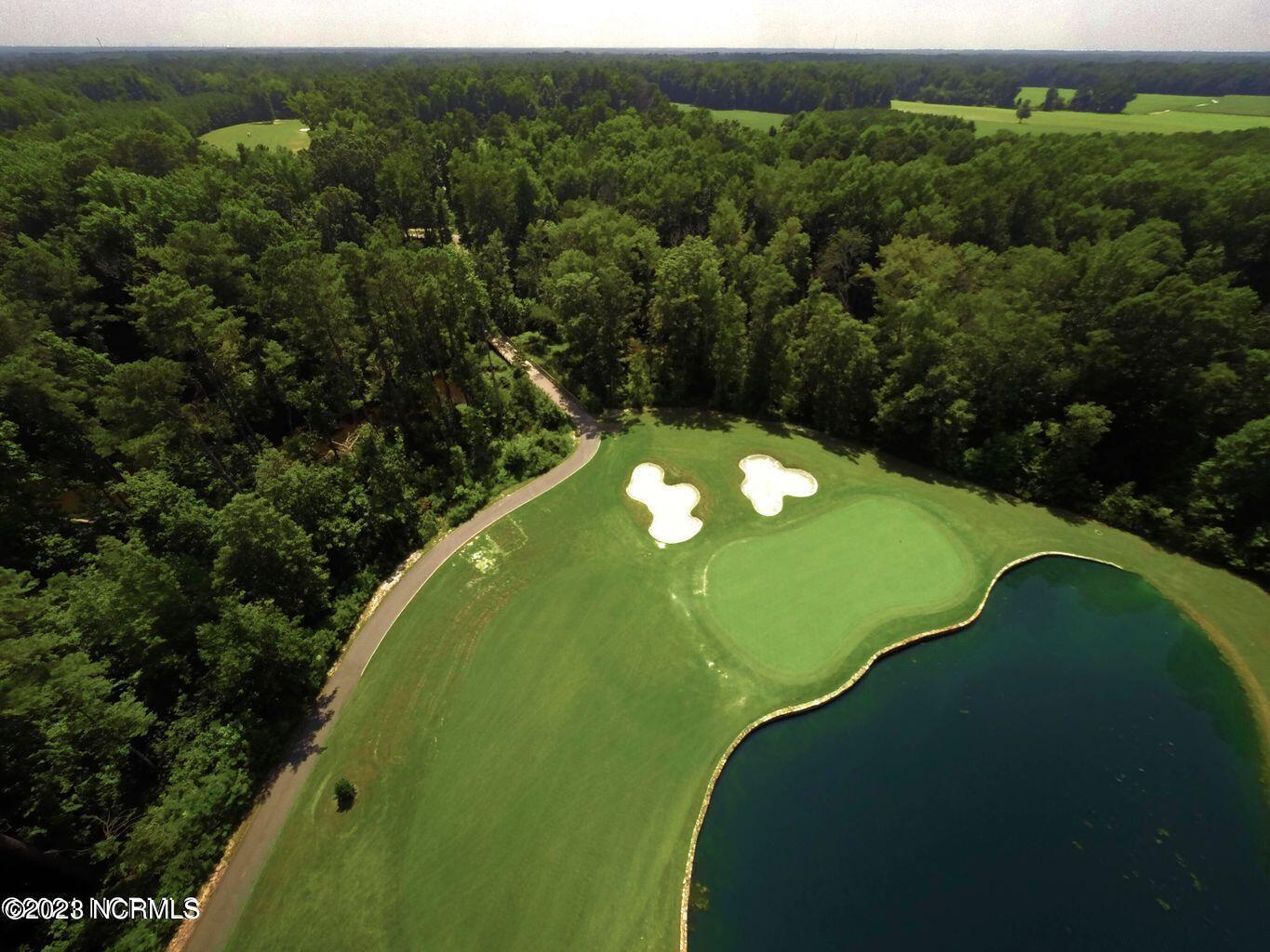 94 Turnberry Property Photo 14