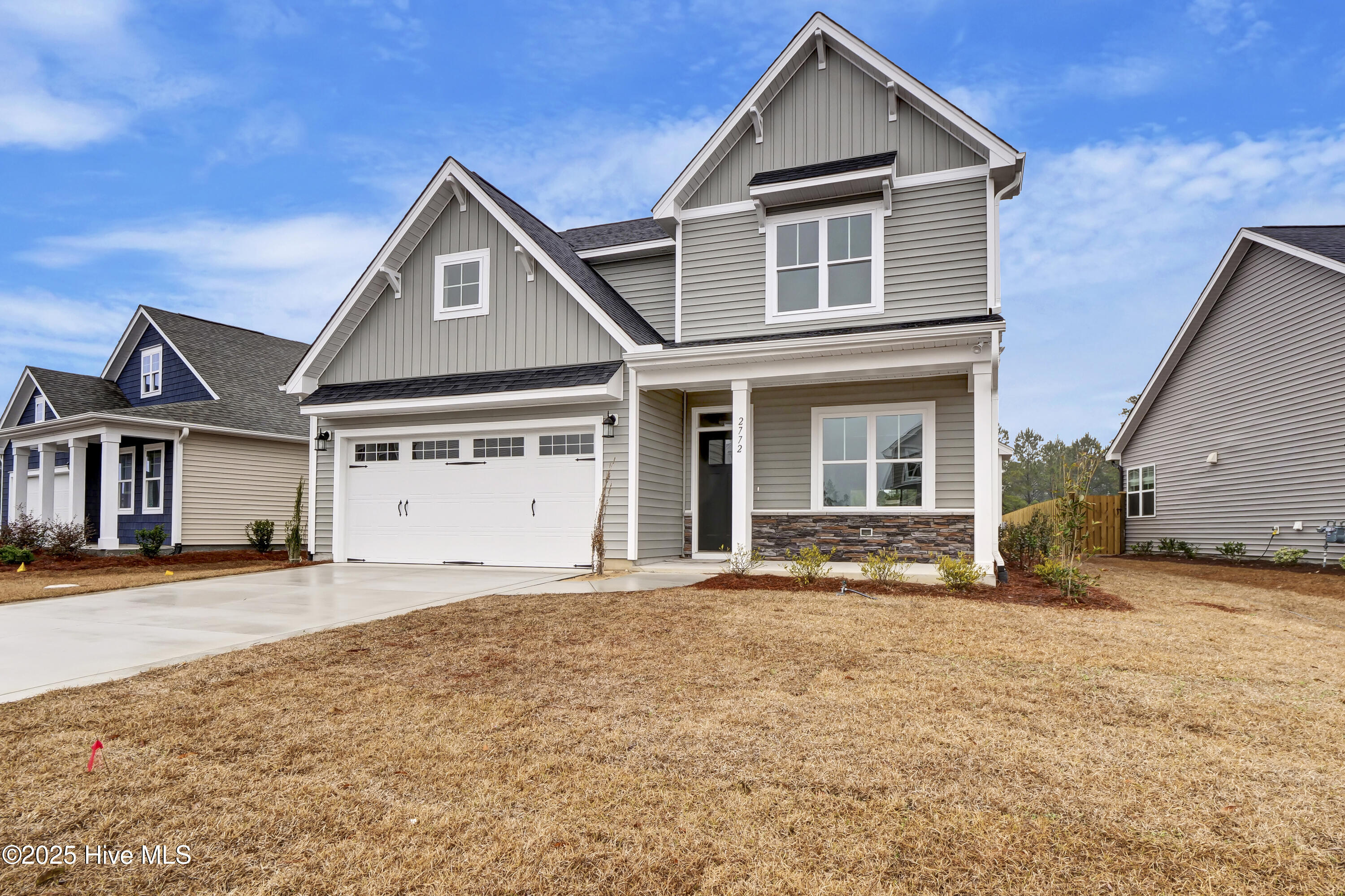 2772 Longleaf Pine Circle Property Photo 2