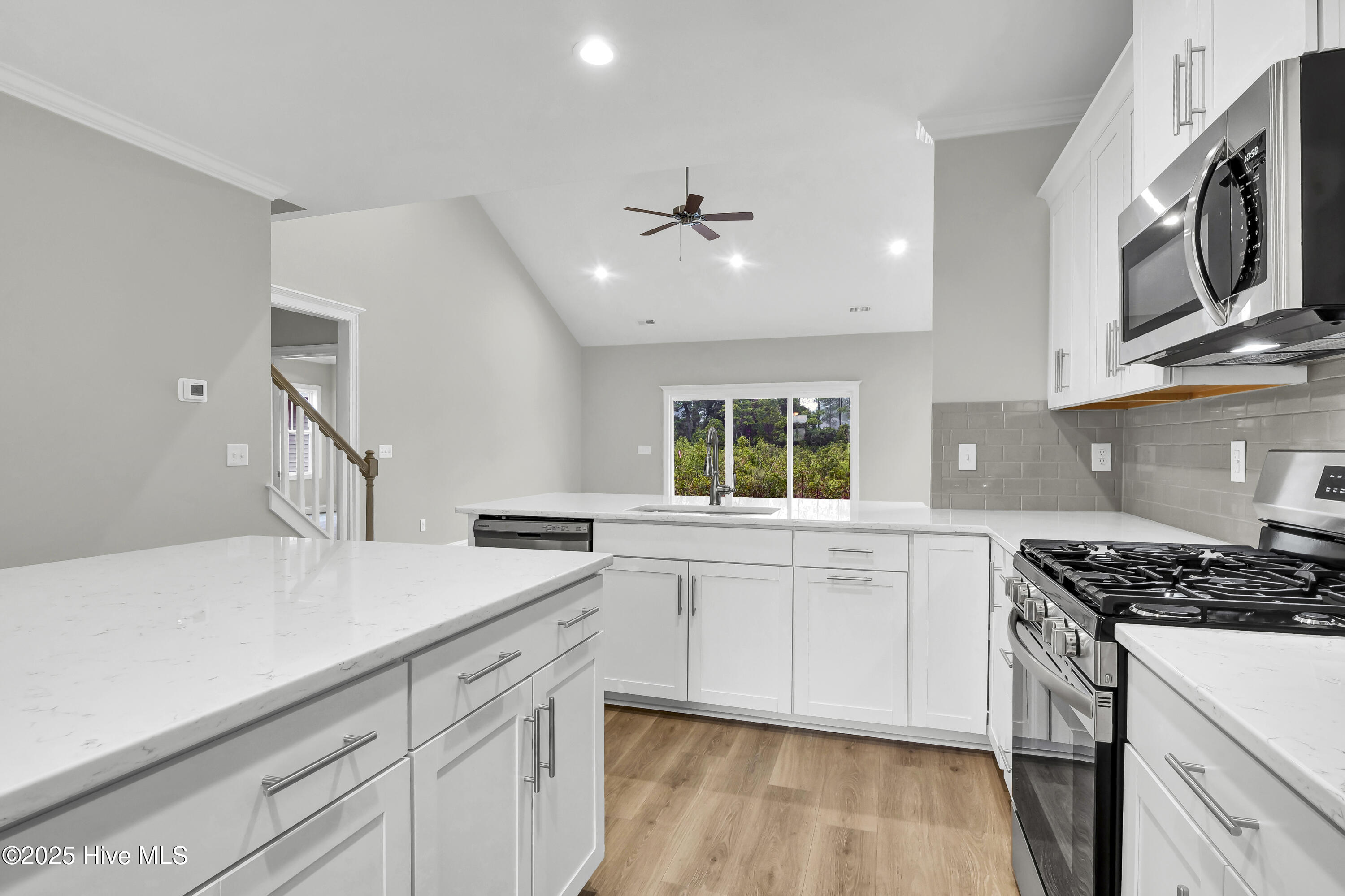 2772 Longleaf Pine Circle Property Photo 5