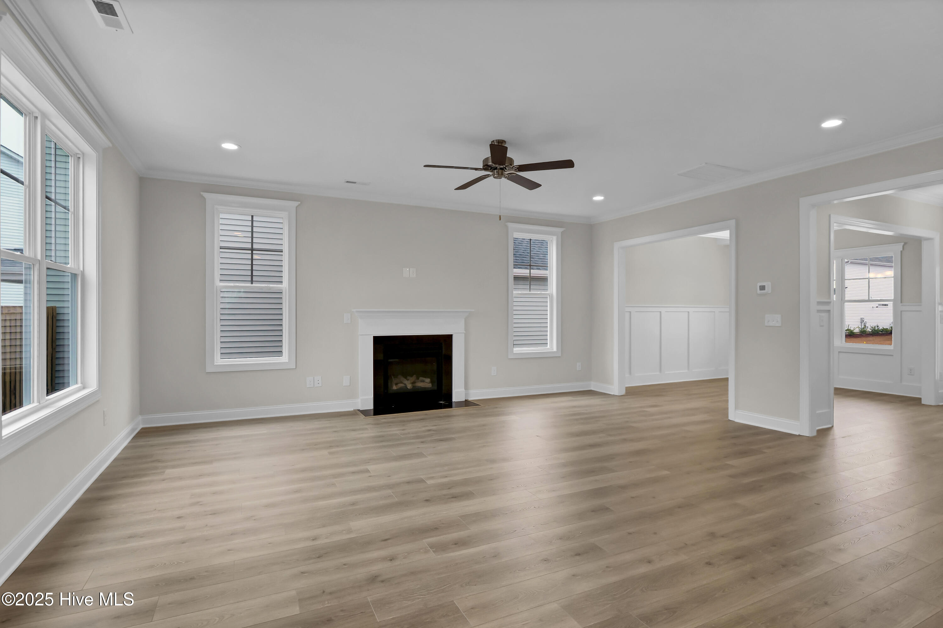 2786 Longleaf Pine Circle Property Photo 5