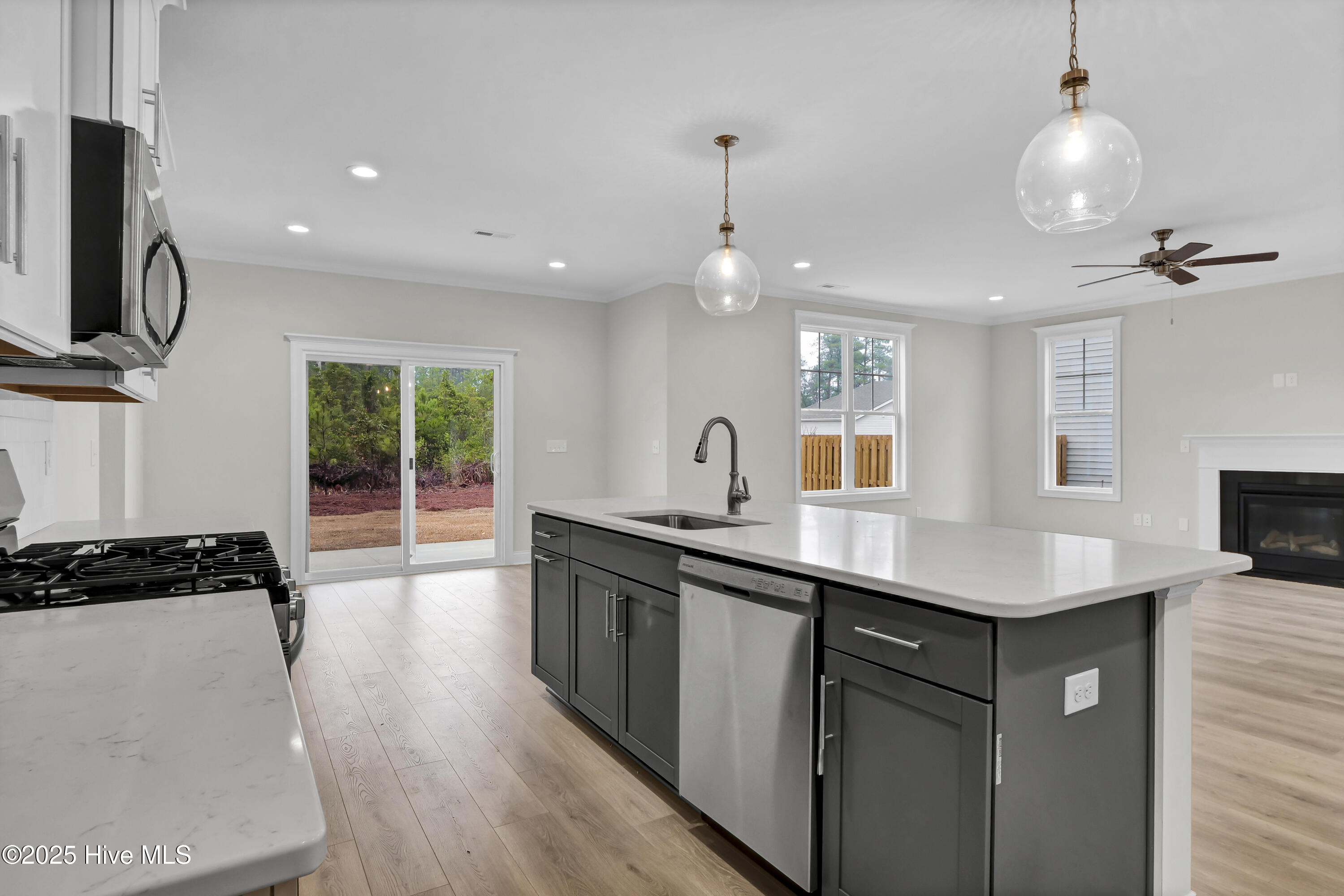 2786 Longleaf Pine Circle Property Photo 8