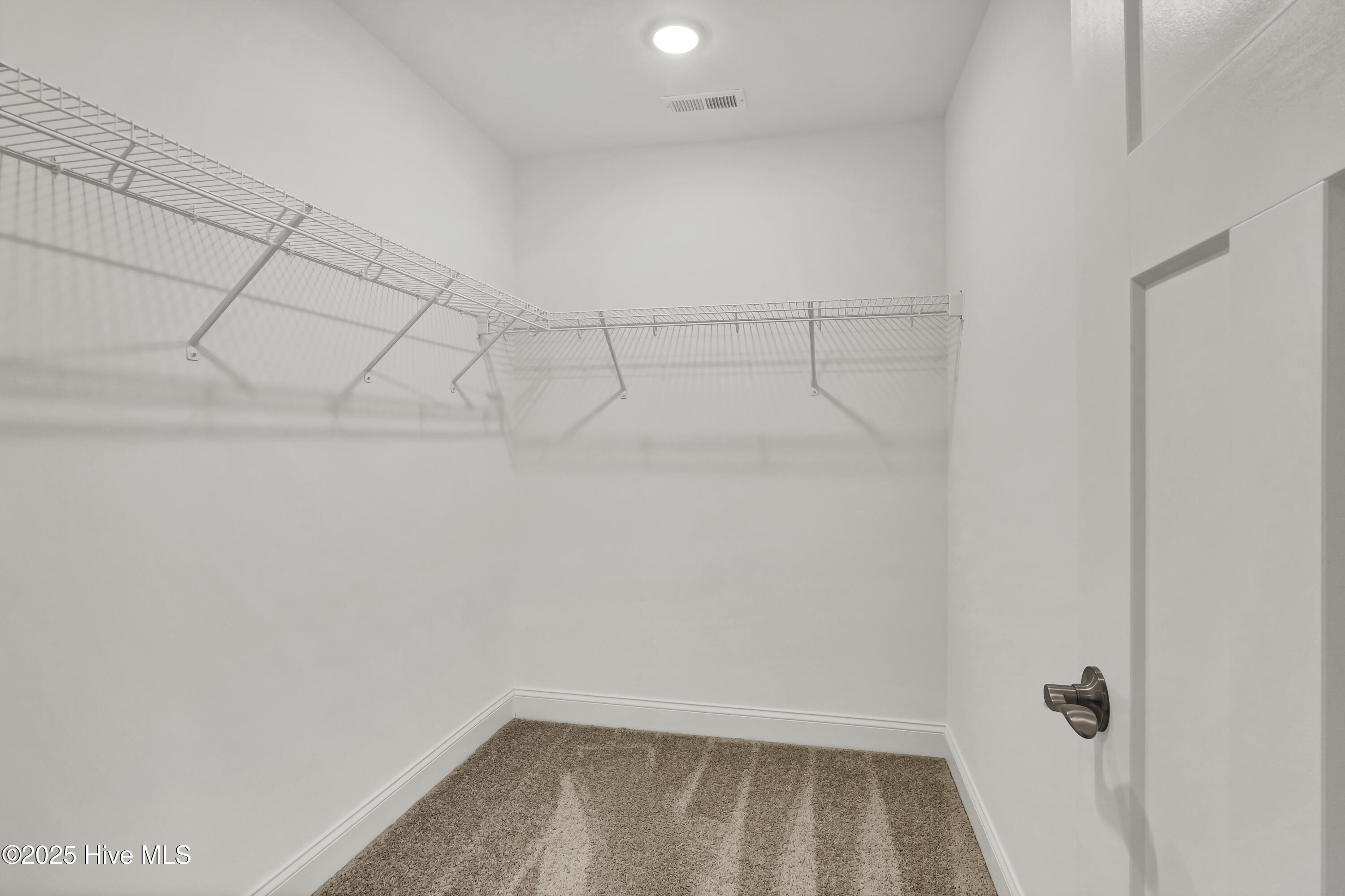2786 Longleaf Pine Circle Property Photo 16