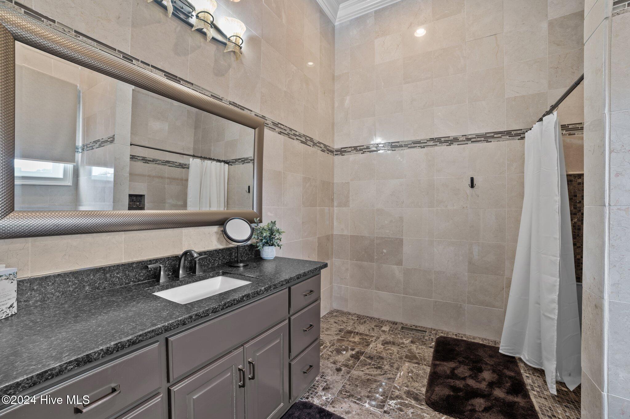 105 Palmer Place Property Photo 41