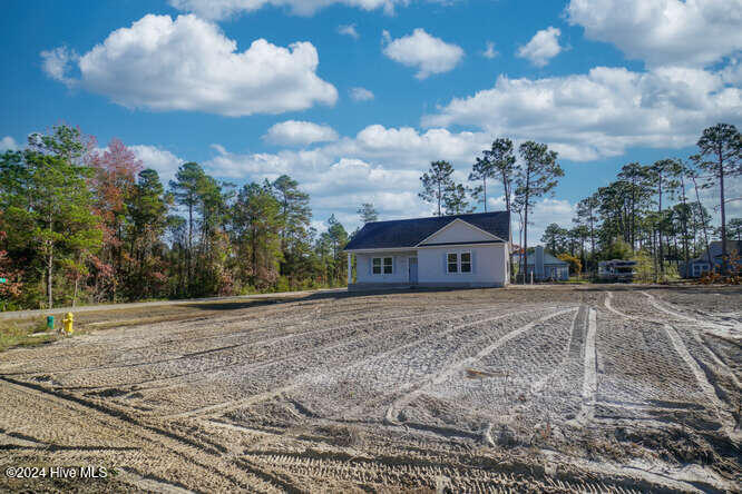 1990 Salisbury Road Property Photo 7