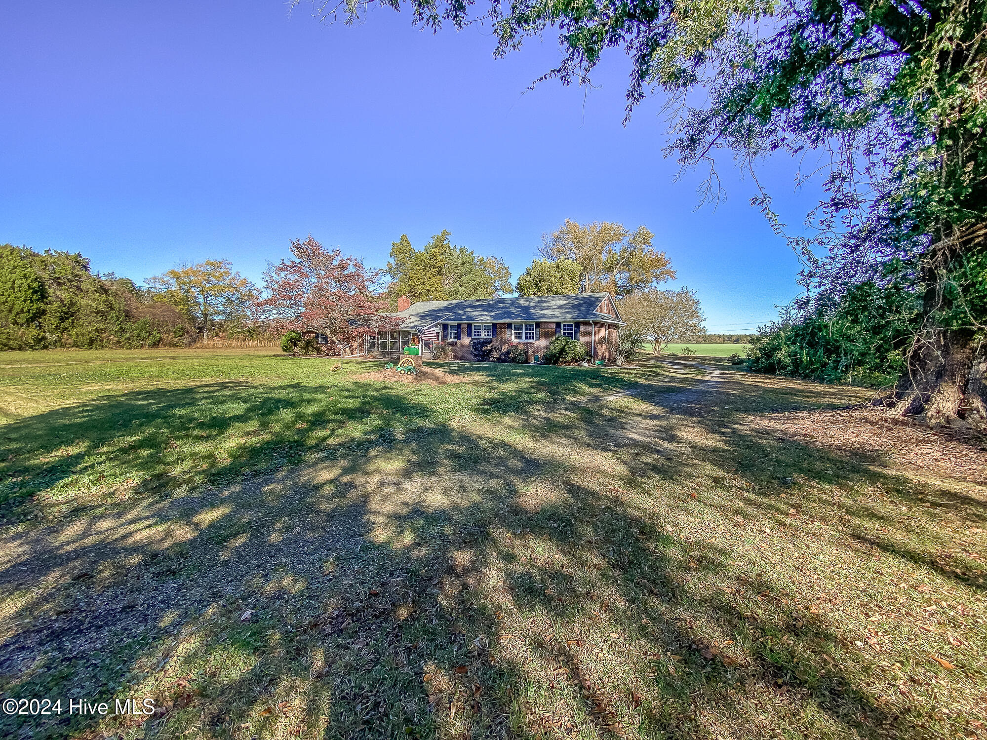 4271 Caratoke Highway Property Photo 6