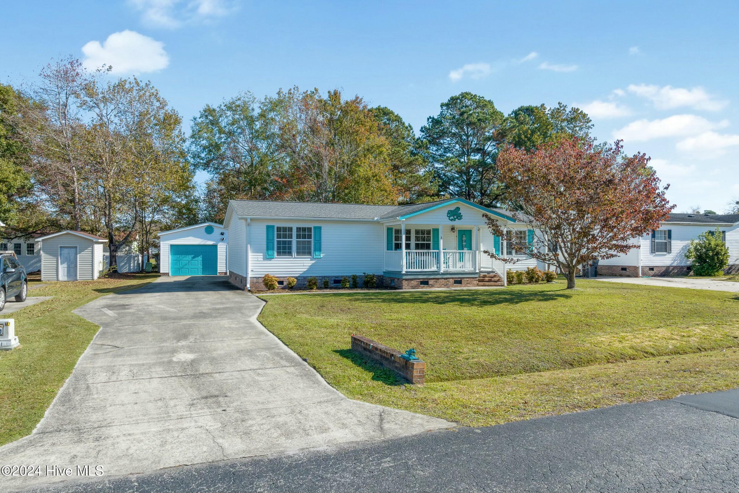 1104 Captains Court Property Photo 1